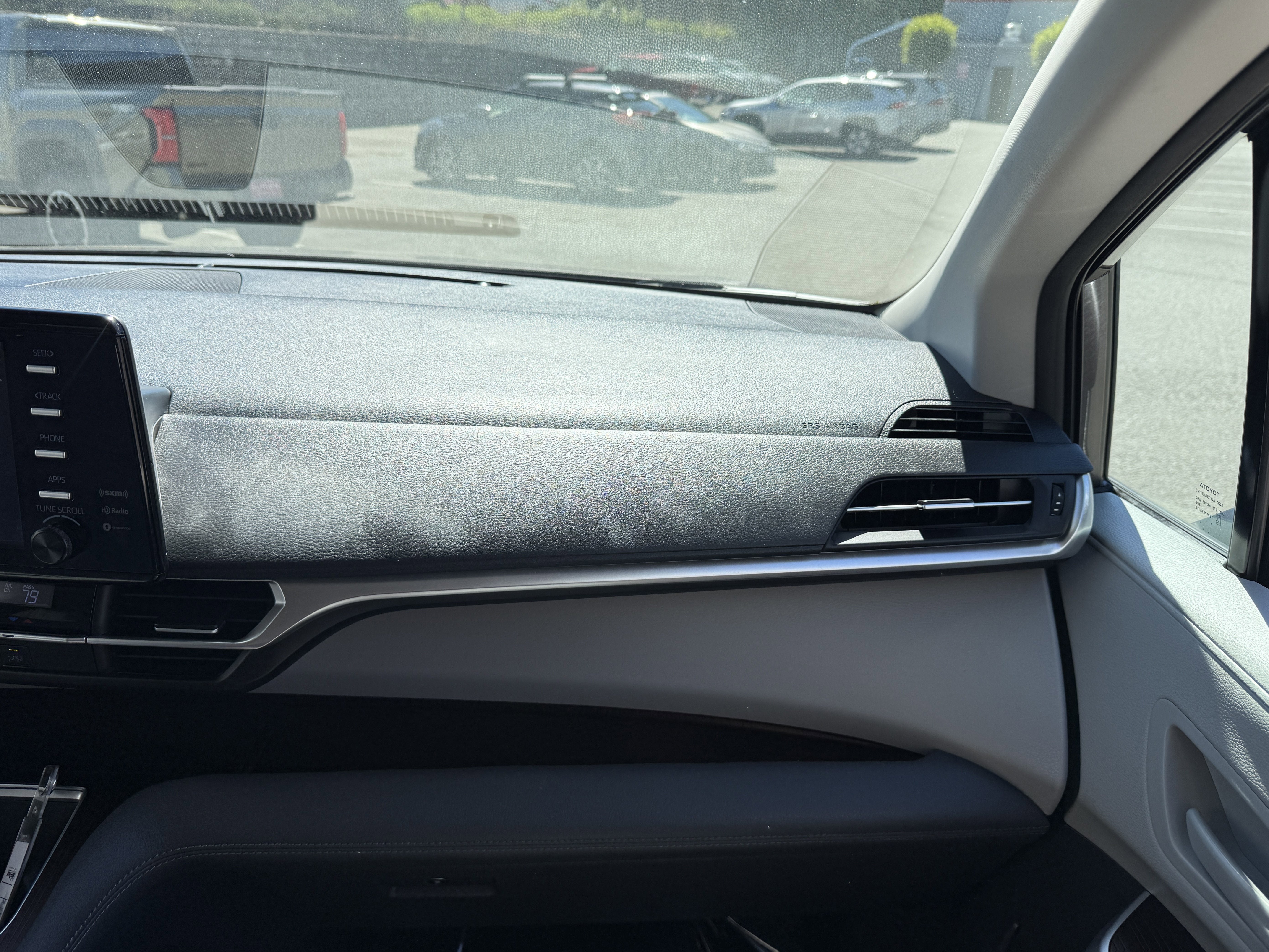 2021 Toyota Sienna LE 8-Passenger