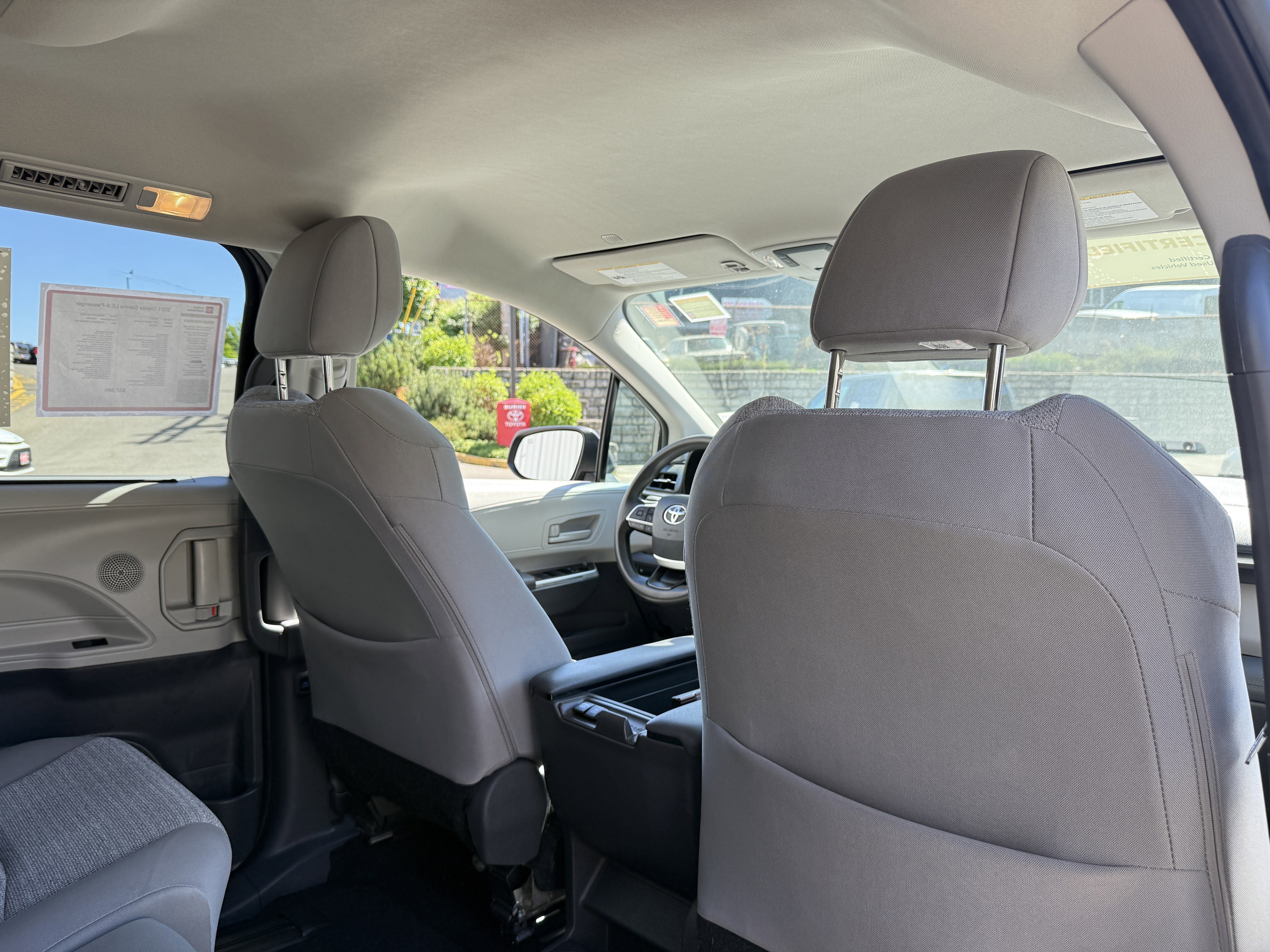 2021 Toyota Sienna LE 8-Passenger