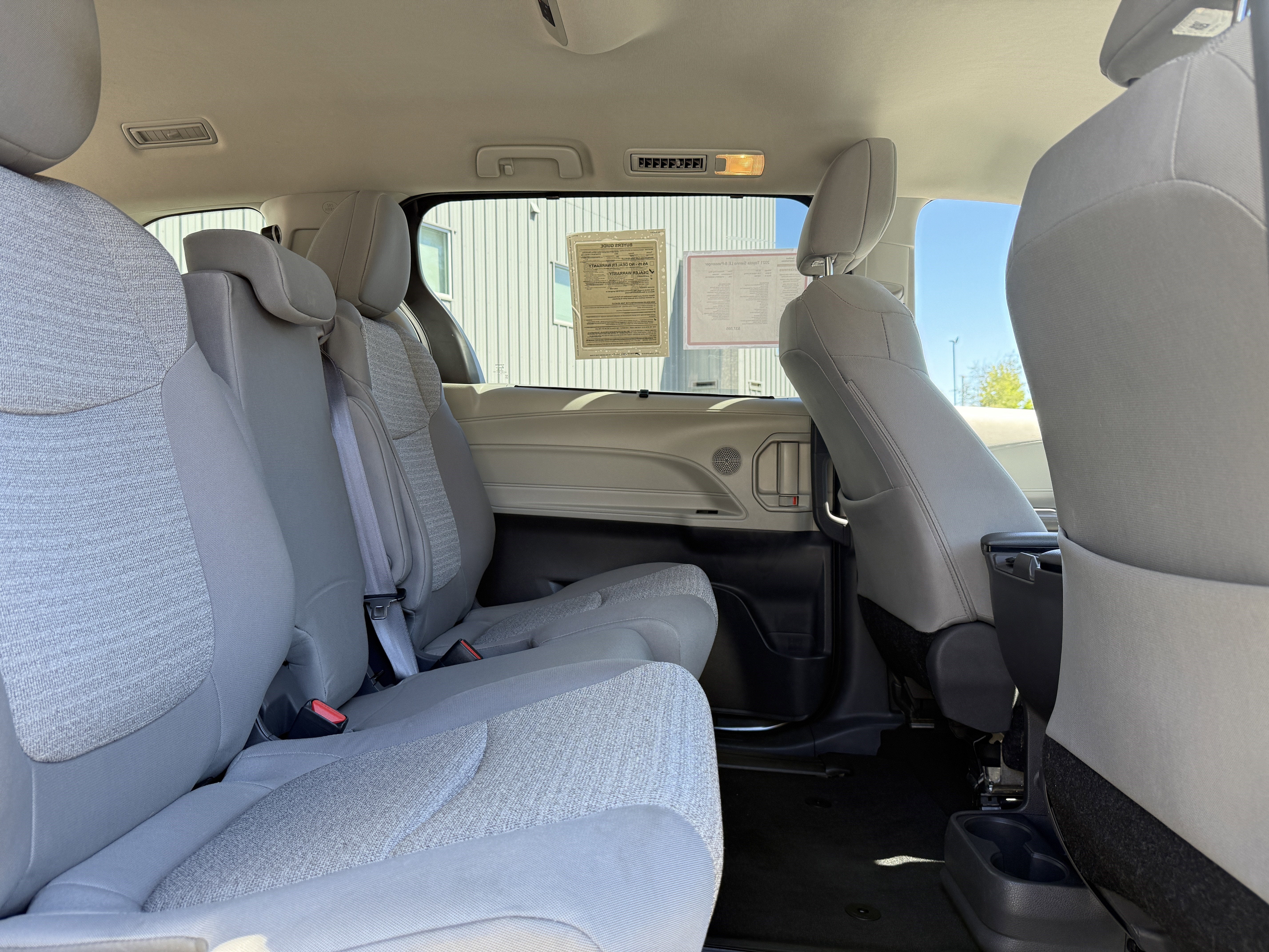 2021 Toyota Sienna LE 8-Passenger