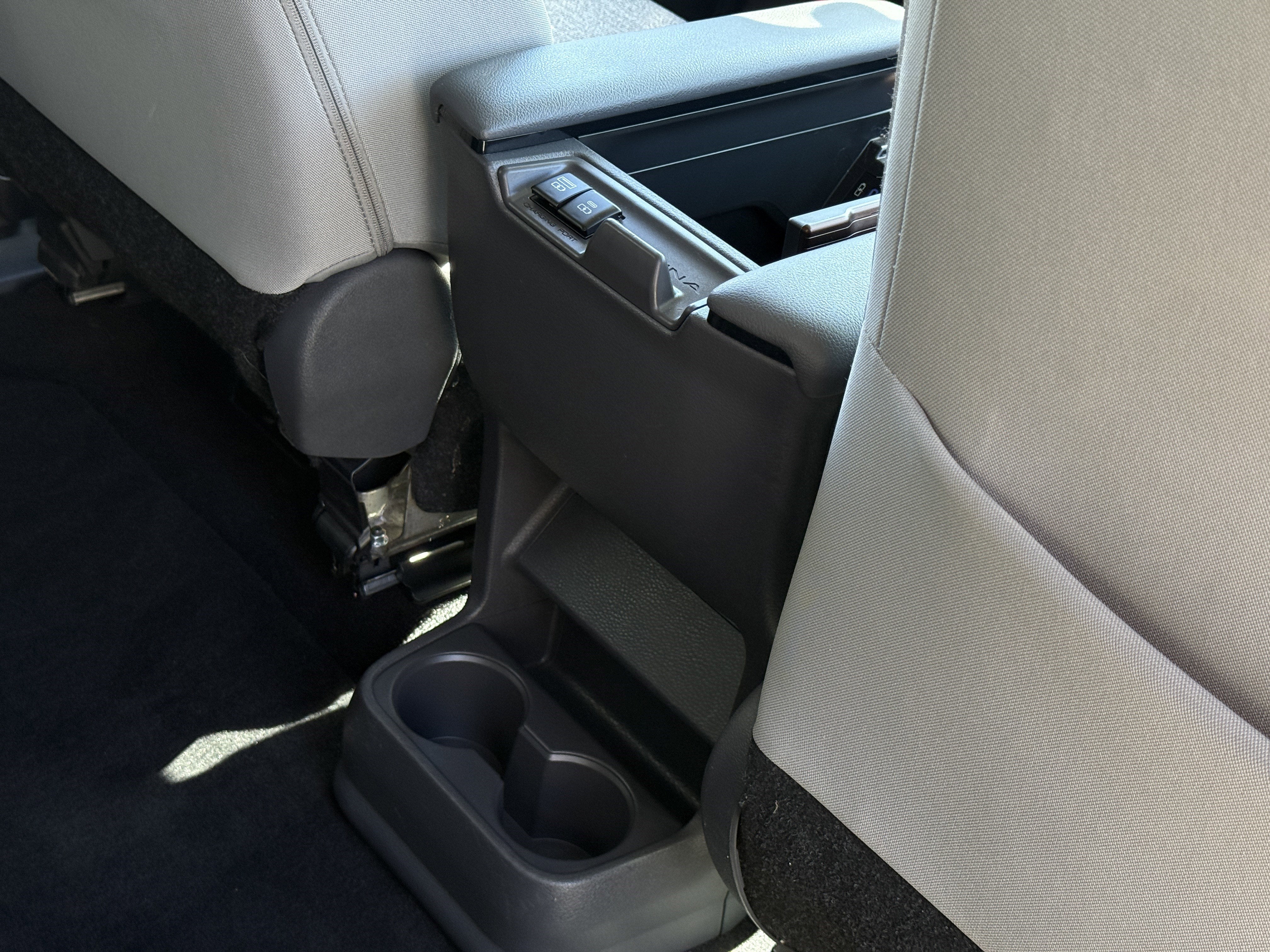 2021 Toyota Sienna LE 8-Passenger