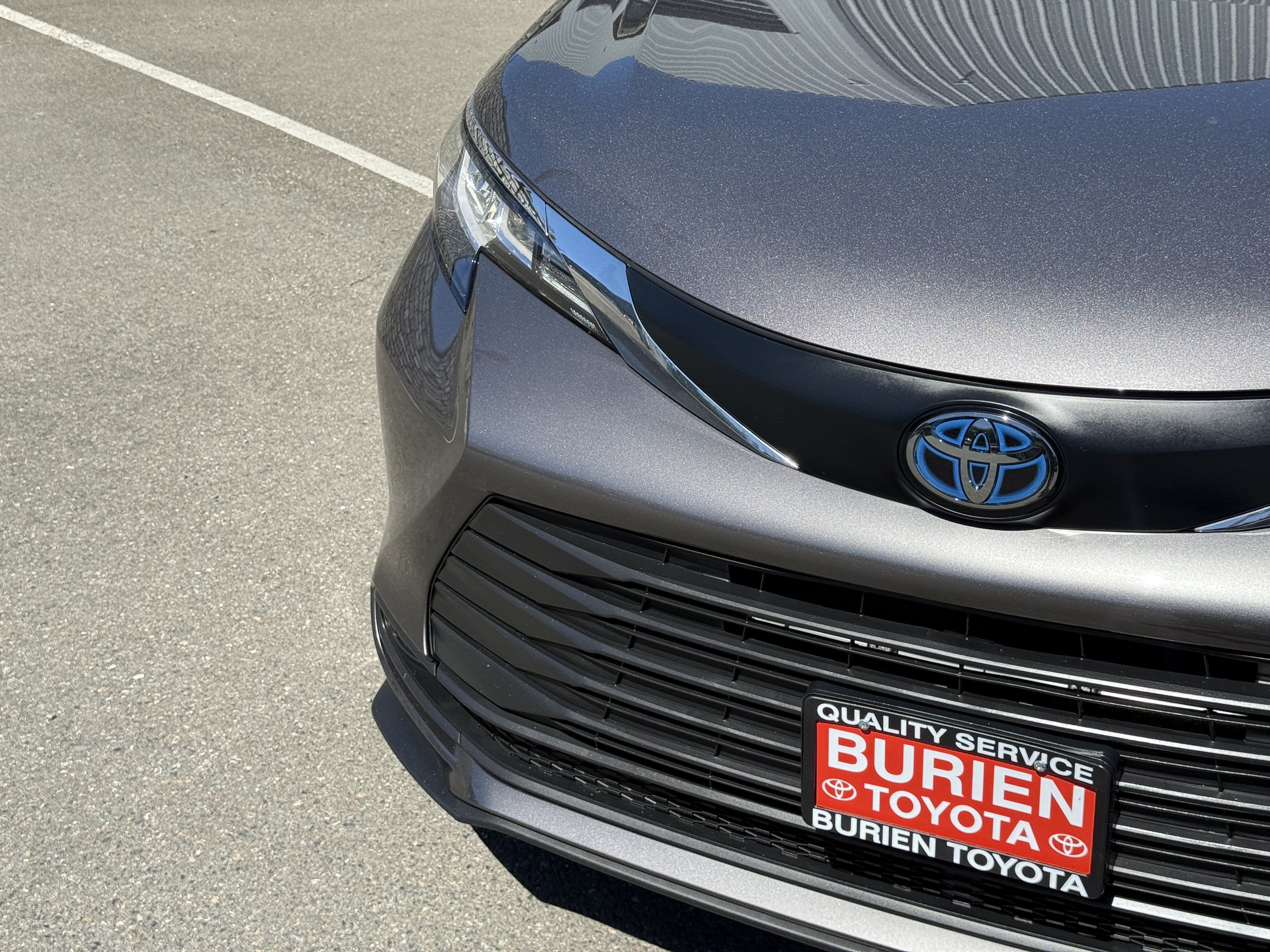 2021 Toyota Sienna LE 8-Passenger