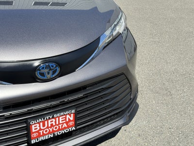 2021 Toyota Sienna LE 8-Passenger