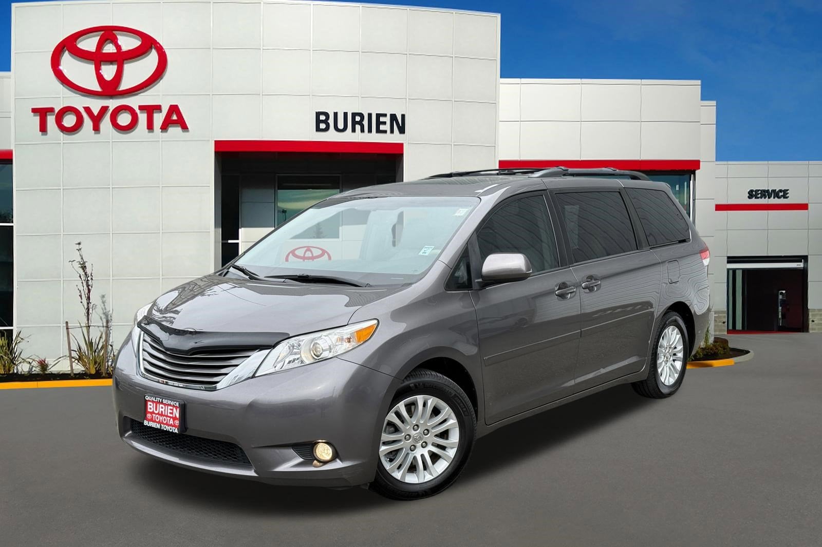 2014 Toyota Sienna XLE 8-Passenger