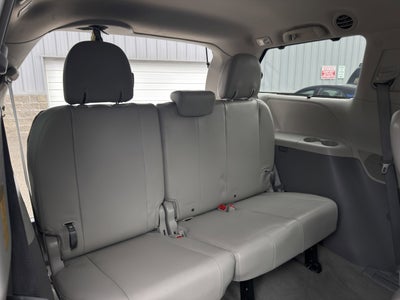 2014 Toyota Sienna XLE 8-Passenger