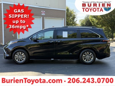 2025 Toyota Sienna XLE 8-Passenger