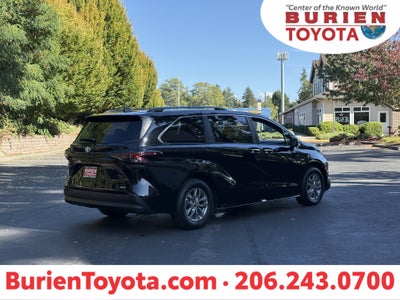 2025 Toyota Sienna XLE 8-Passenger