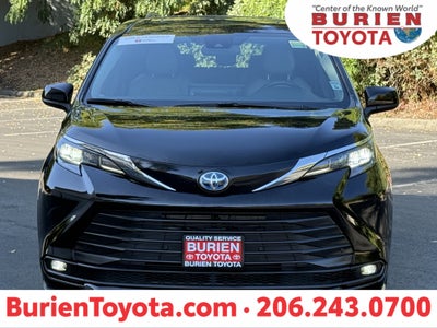 2025 Toyota Sienna XLE 8-Passenger