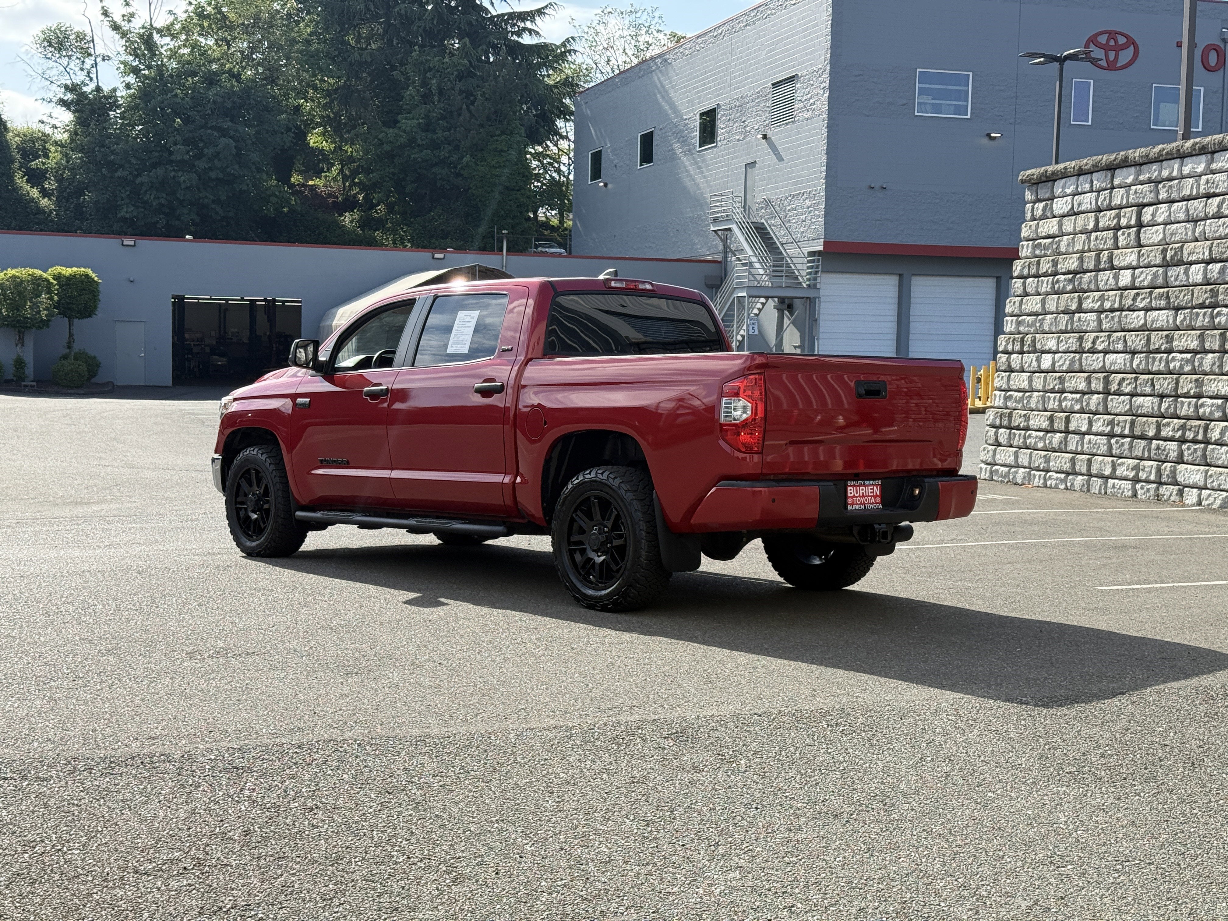 2021 Toyota Tundra 2WD SR5