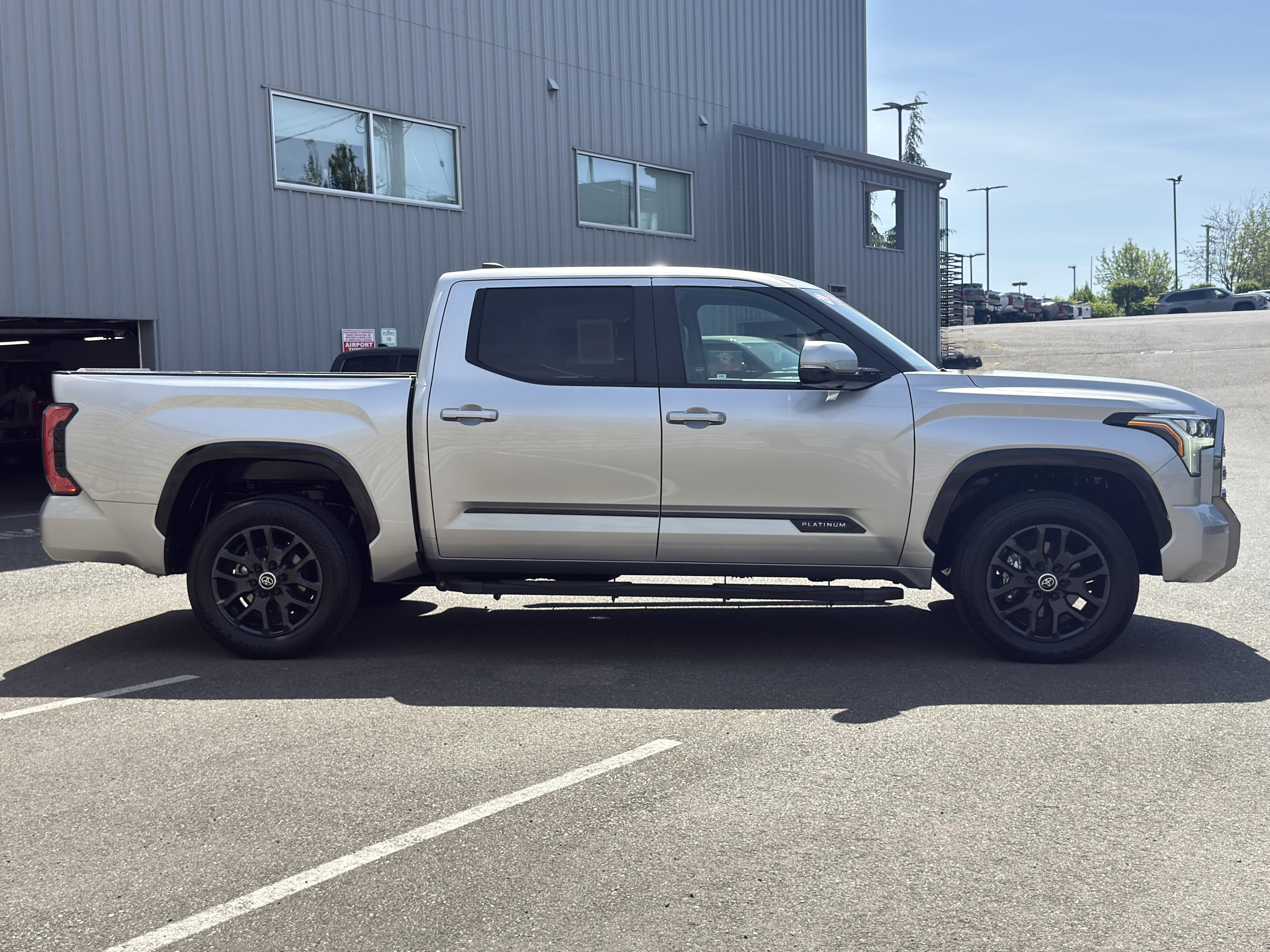 2024 Toyota Tundra 4WD Platinum