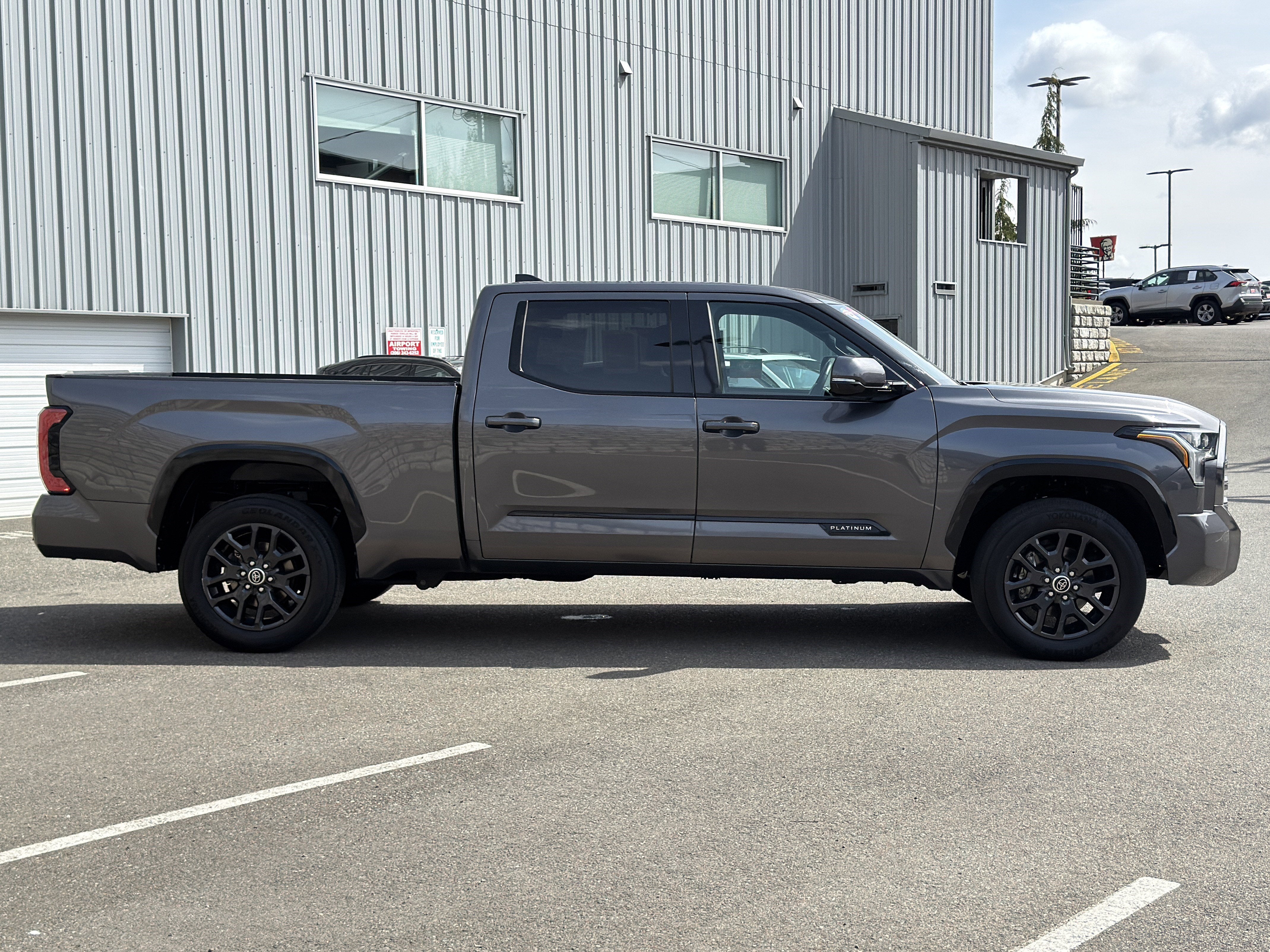 2023 Toyota Tundra 4WD Platinum