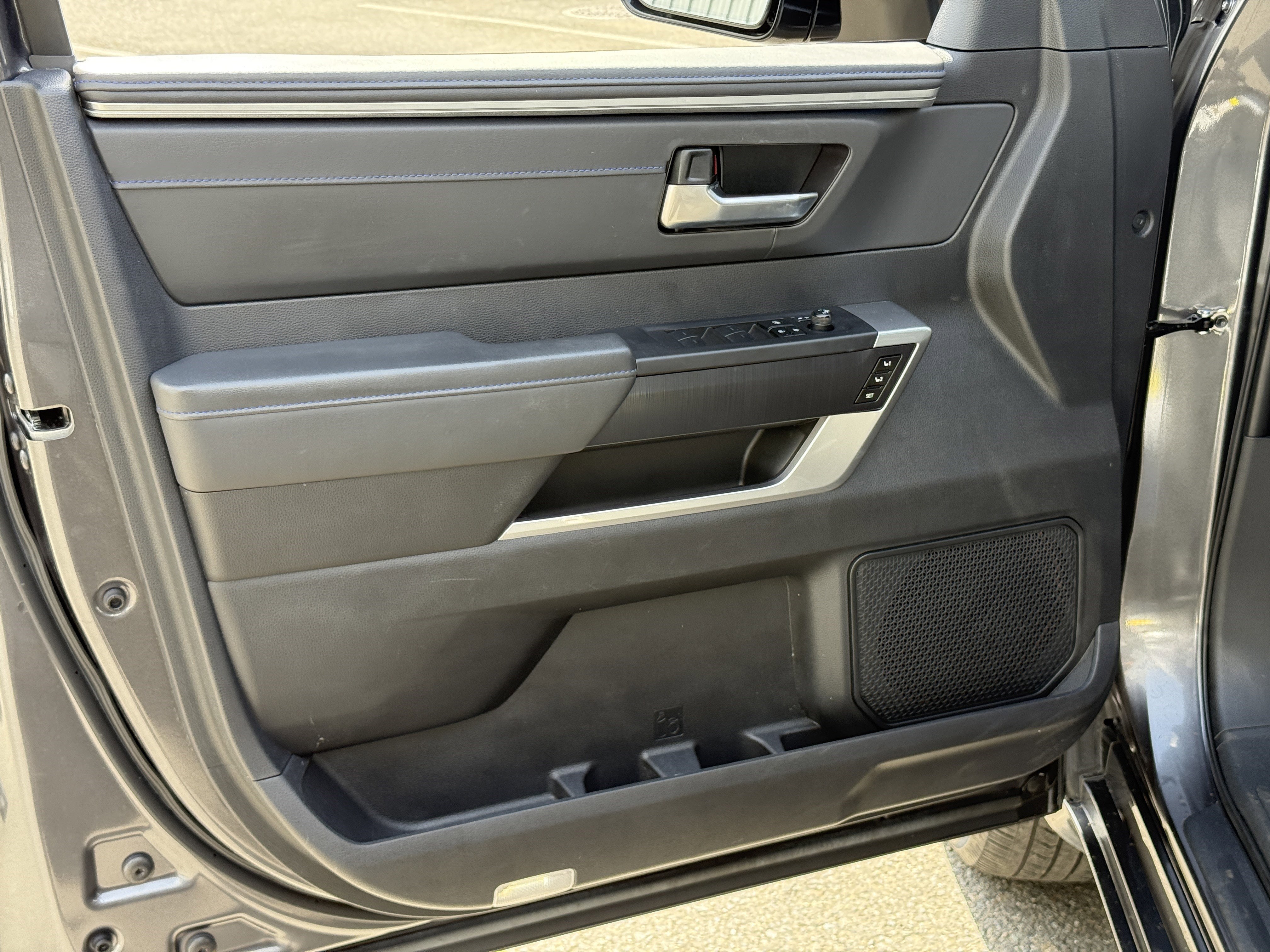 2023 Toyota Tundra 4WD Platinum