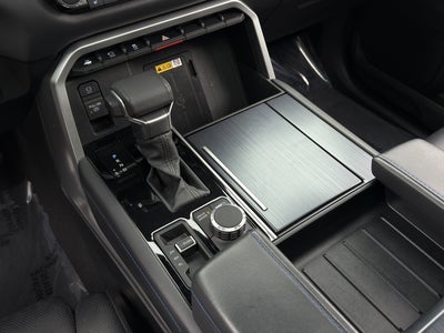 2024 Toyota Tundra 4WD Platinum HV