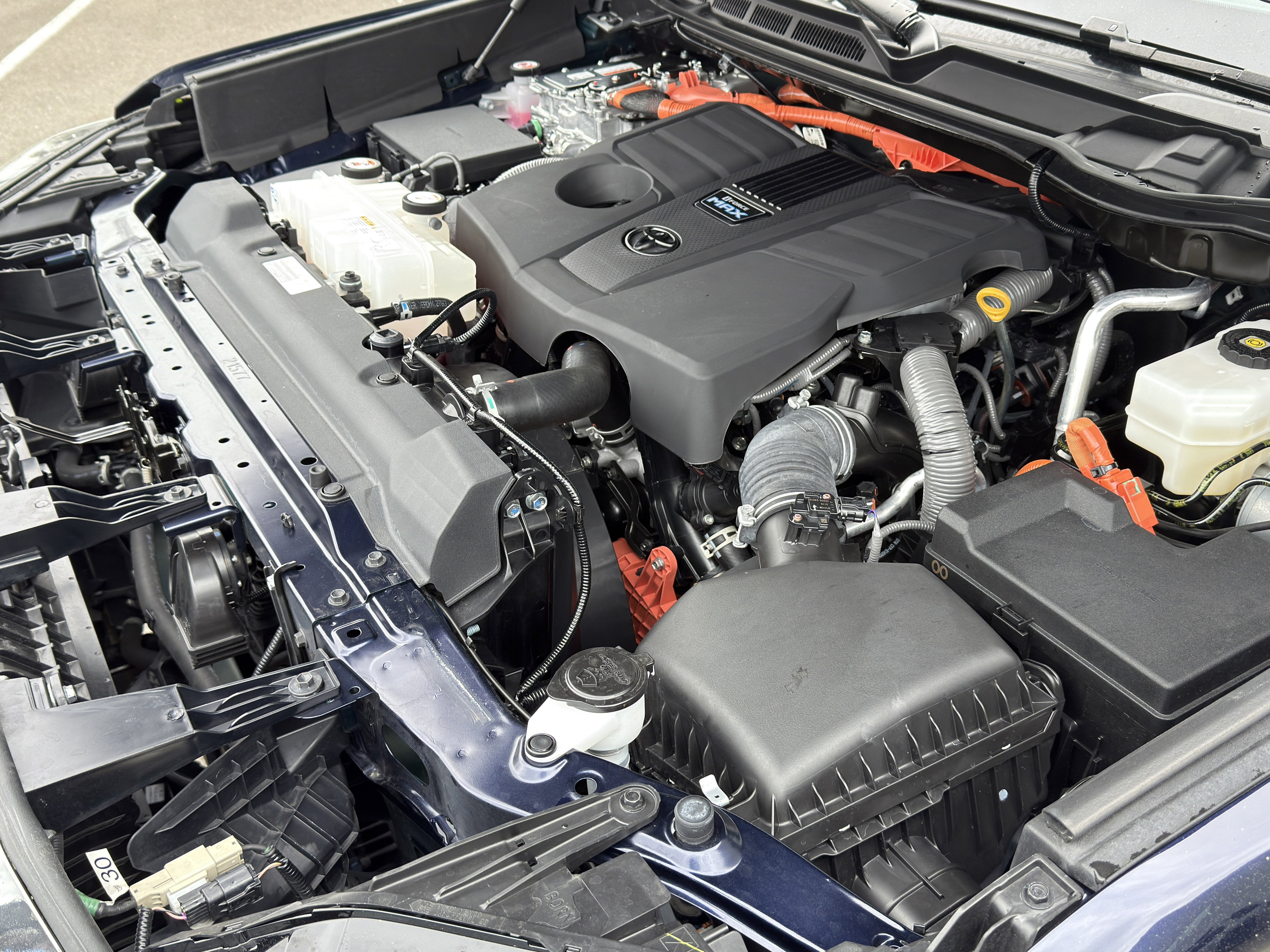 2024 Toyota Tundra 4WD Platinum HV