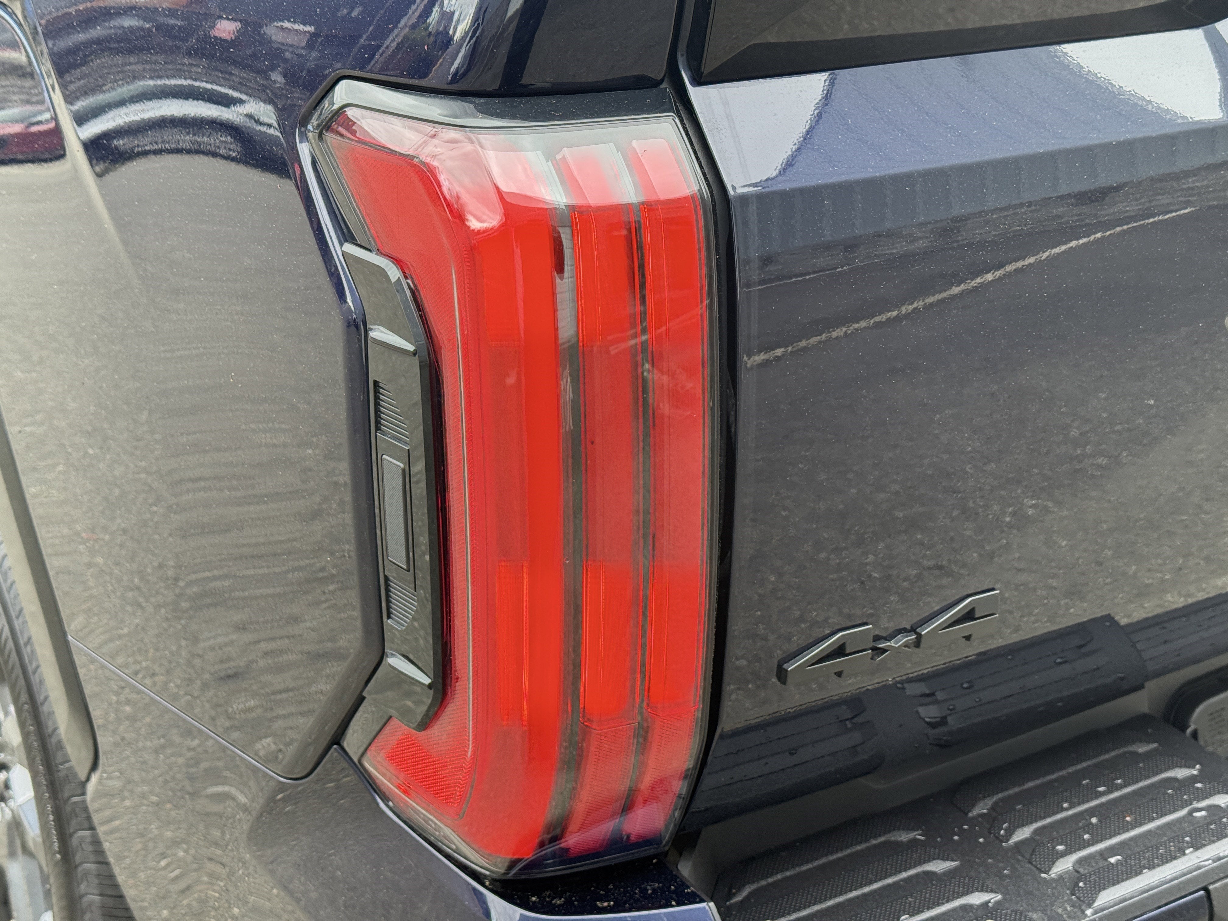 2024 Toyota Tundra 4WD Platinum HV