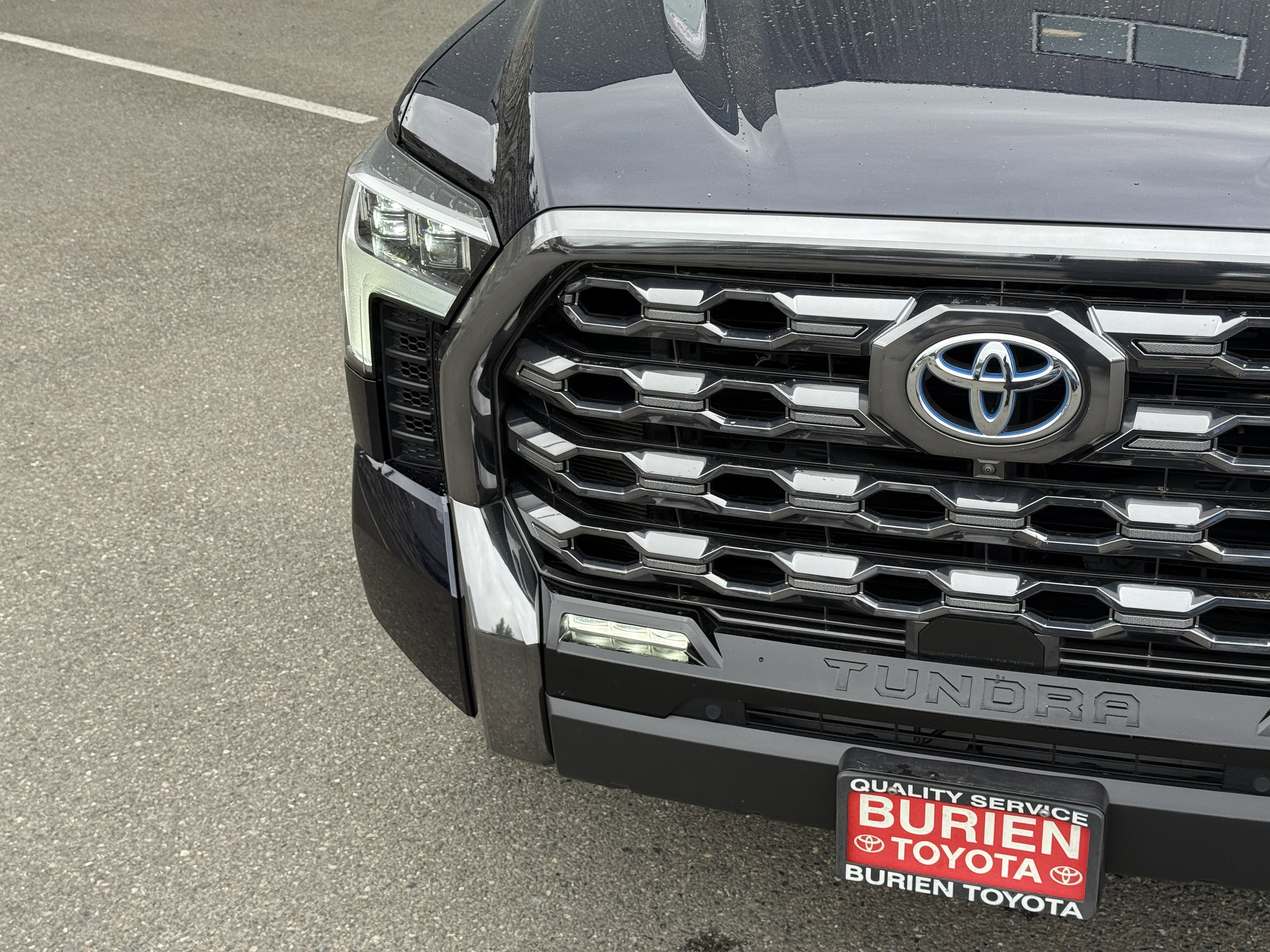 2024 Toyota Tundra 4WD Platinum HV