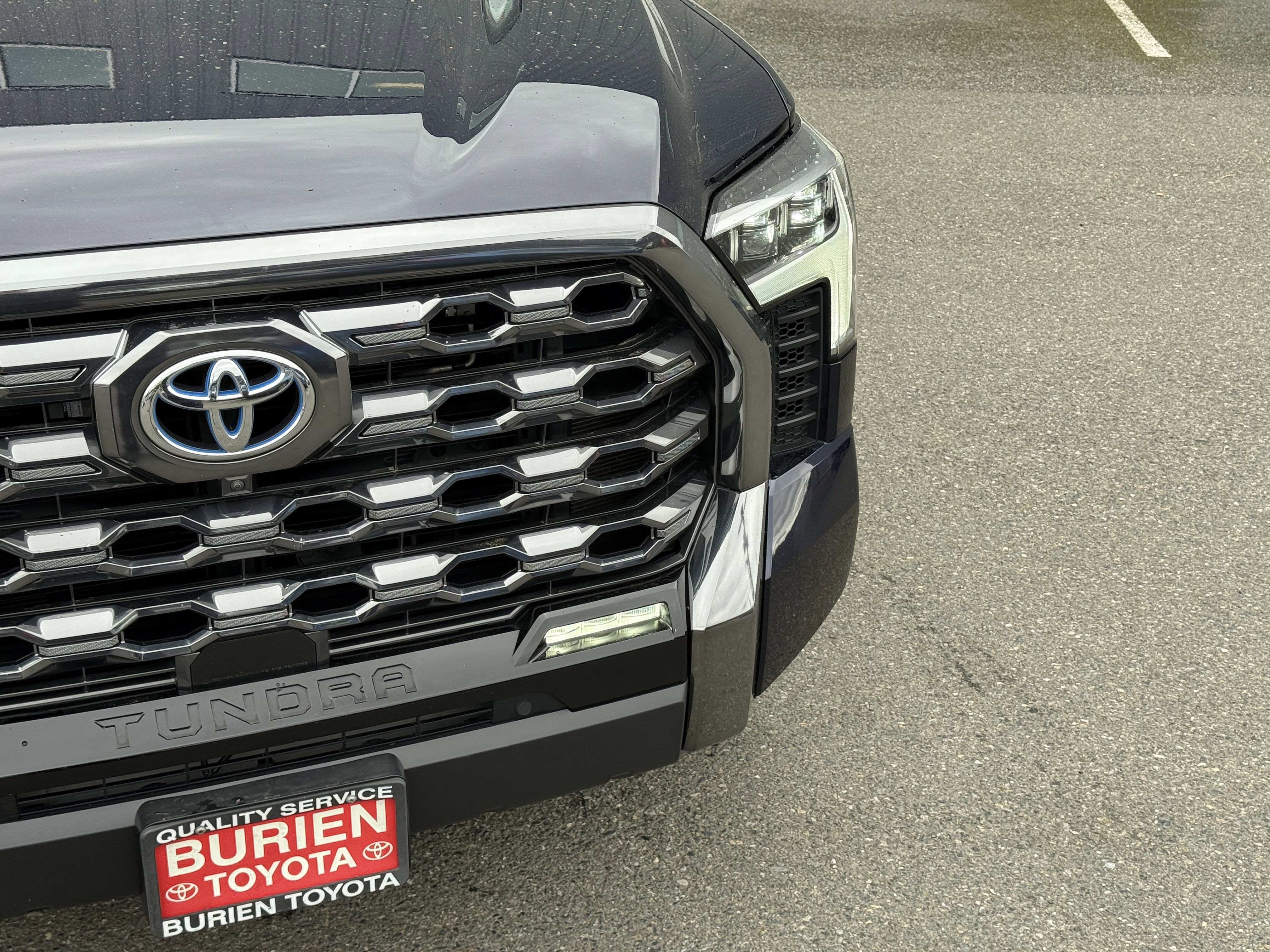 2024 Toyota Tundra 4WD Platinum HV