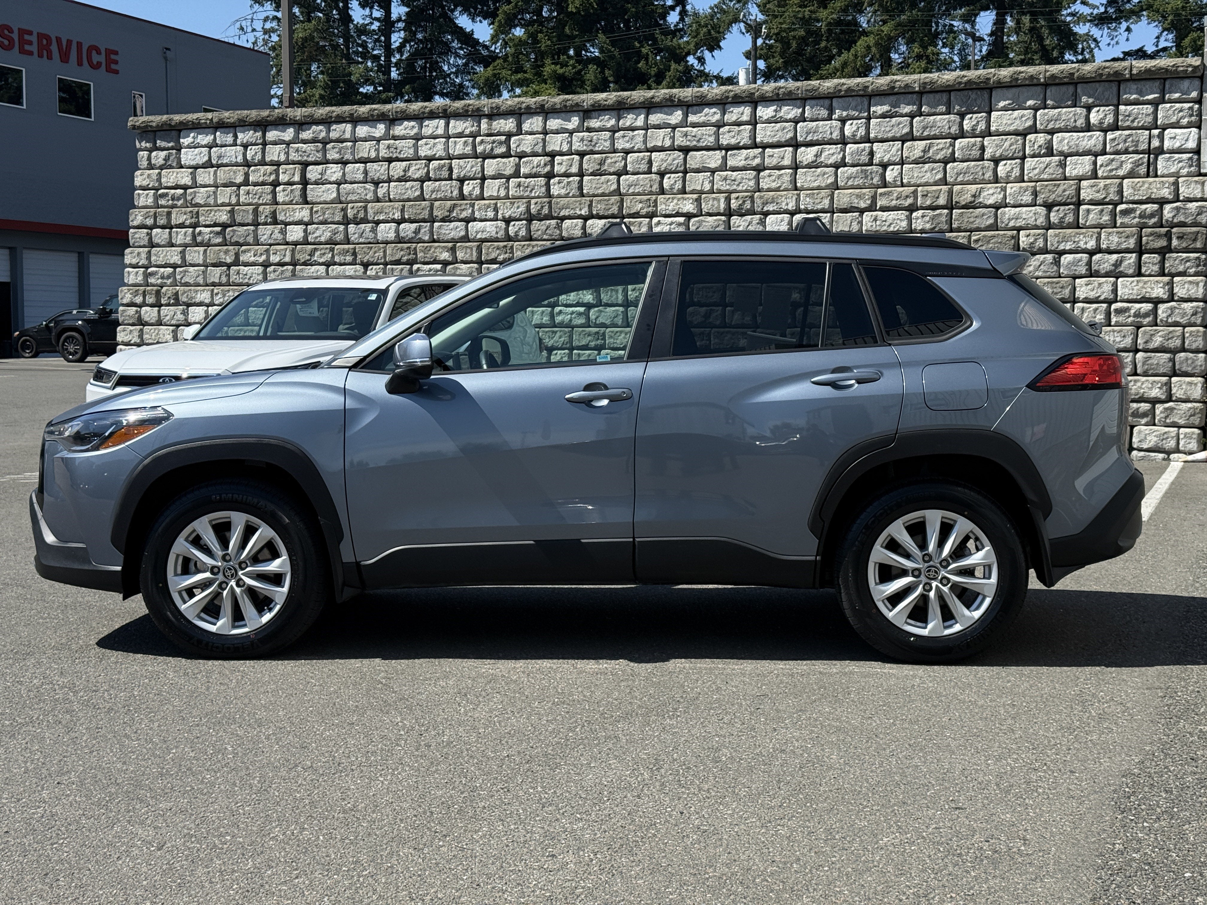 2023 Toyota Corolla Cross LE