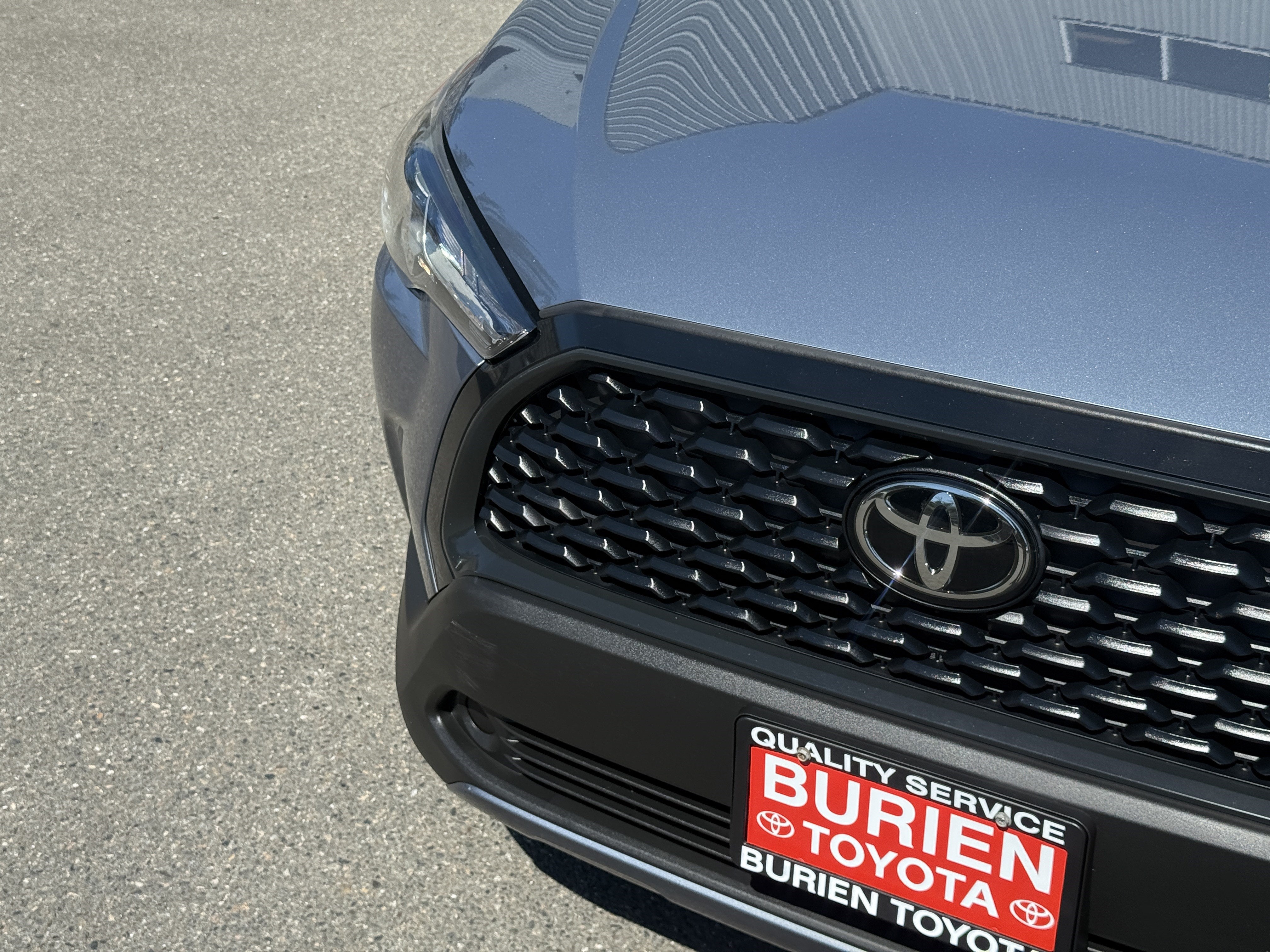 2023 Toyota Corolla Cross LE