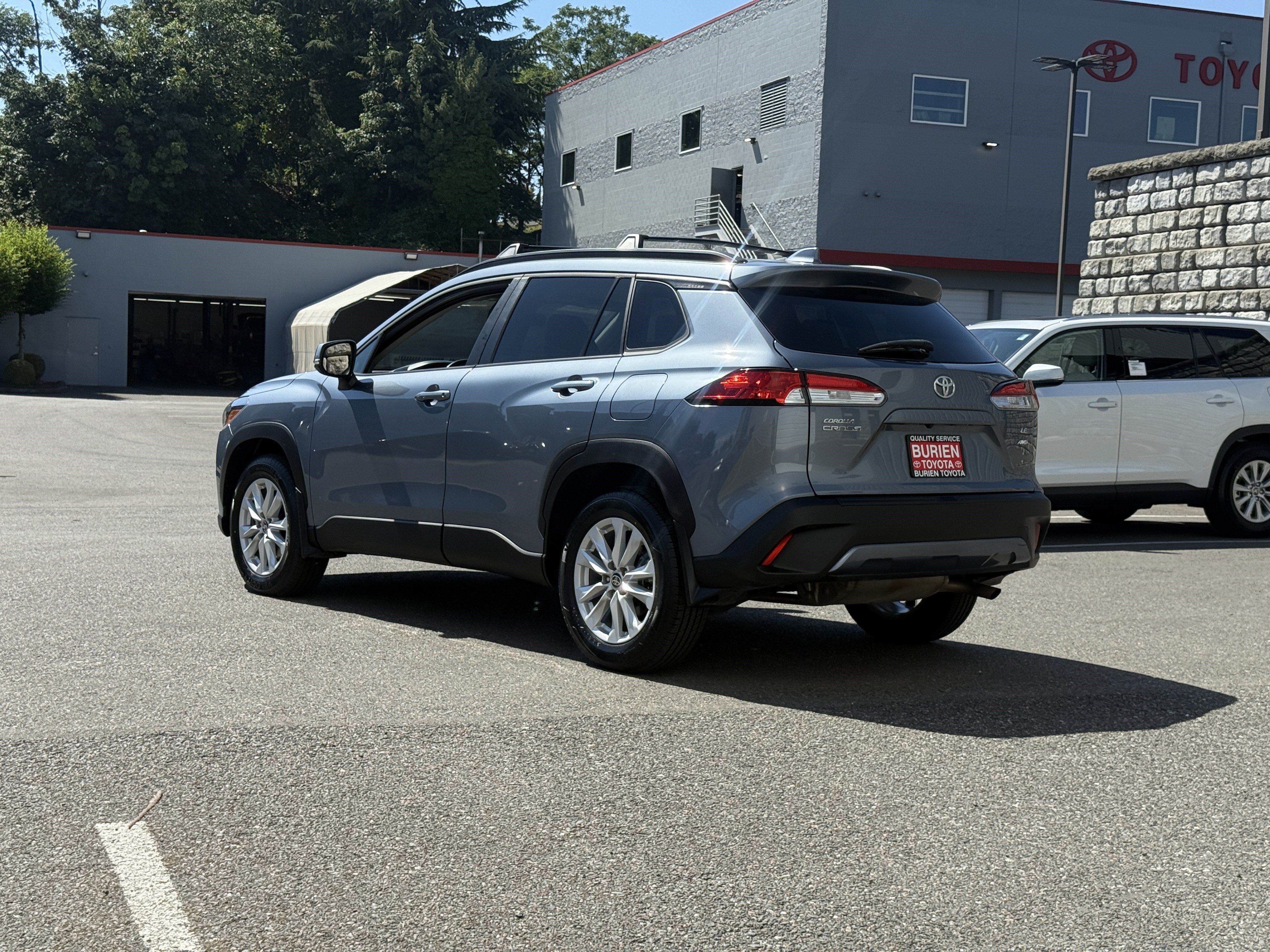 2023 Toyota Corolla Cross LE