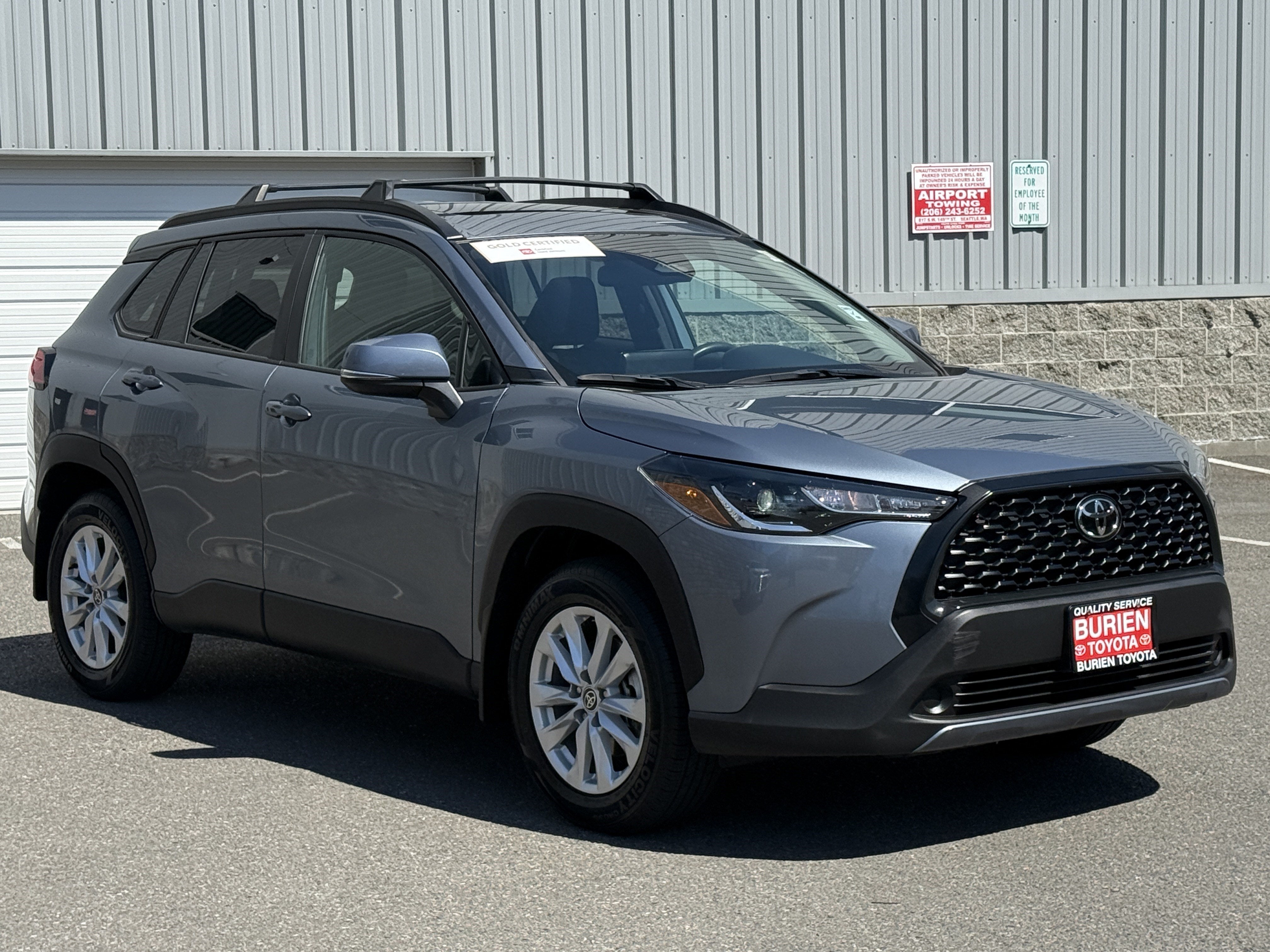 2023 Toyota Corolla Cross LE