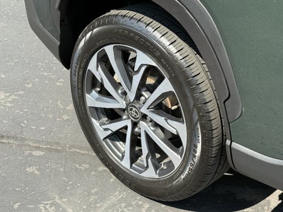 2025 Toyota Corolla Cross XLE