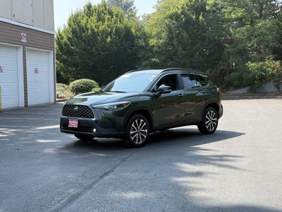 2025 Toyota Corolla Cross XLE