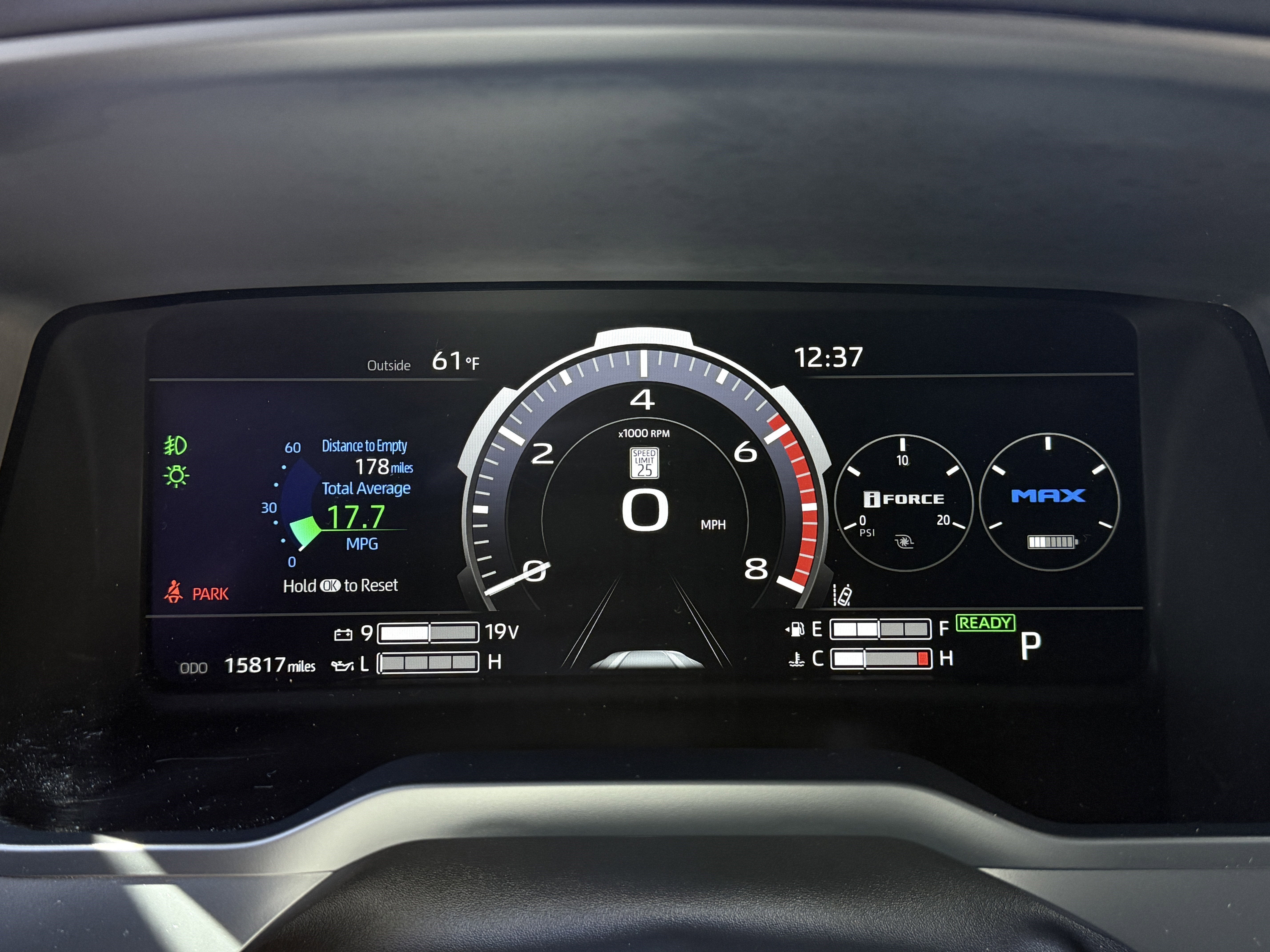 2025 Toyota Sequoia SR5