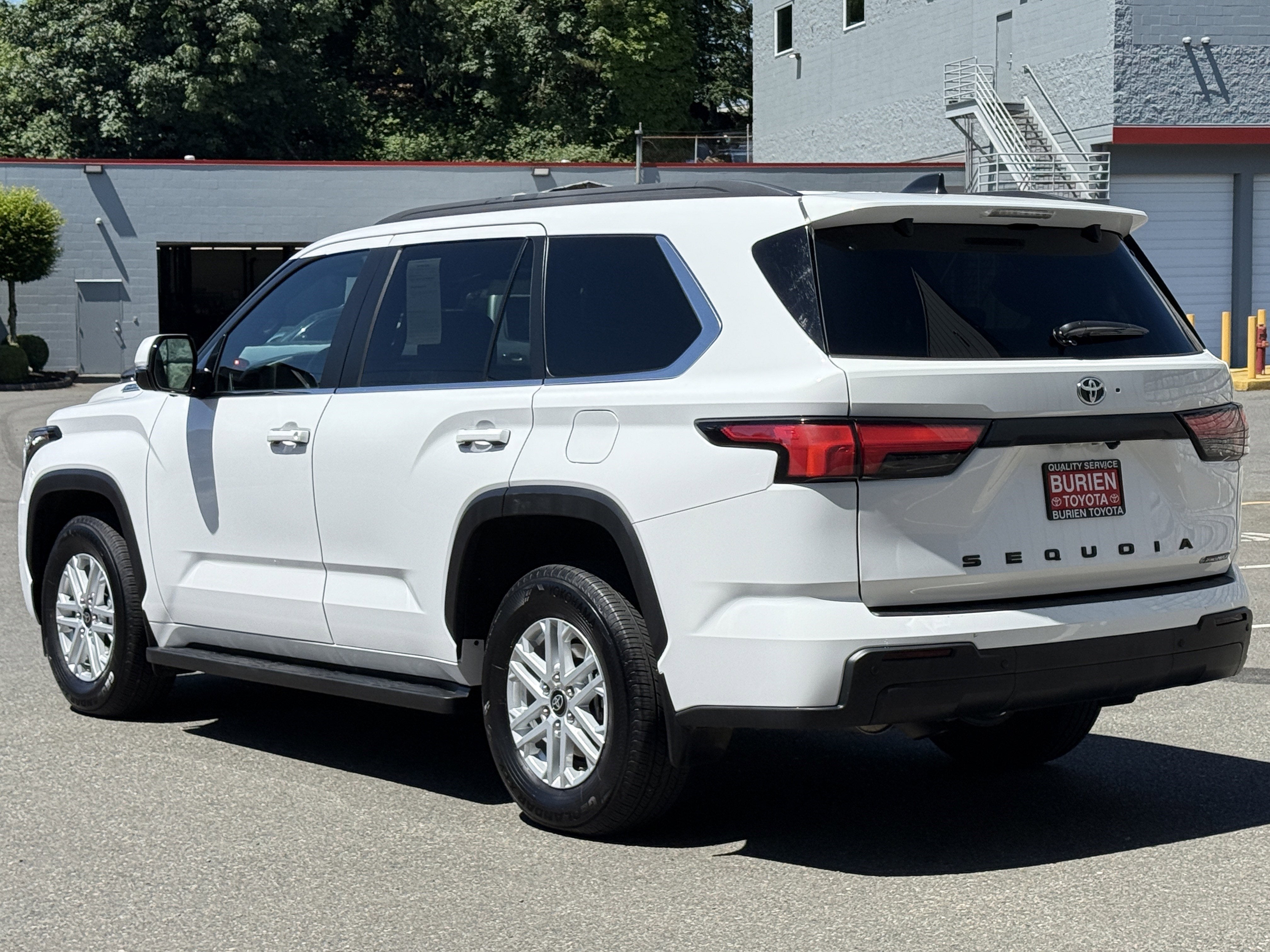 2025 Toyota Sequoia SR5
