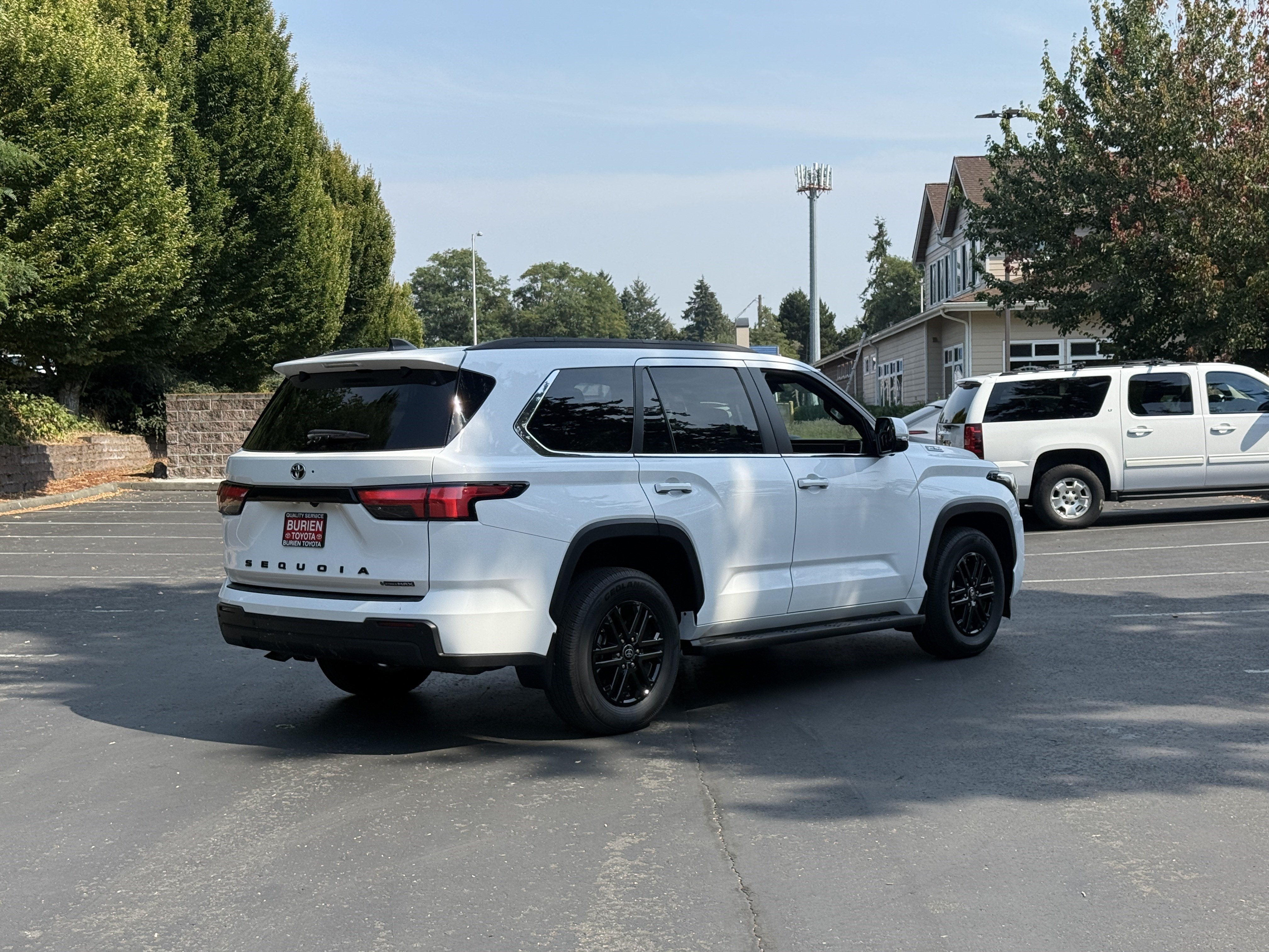 2025 Toyota Sequoia SR5