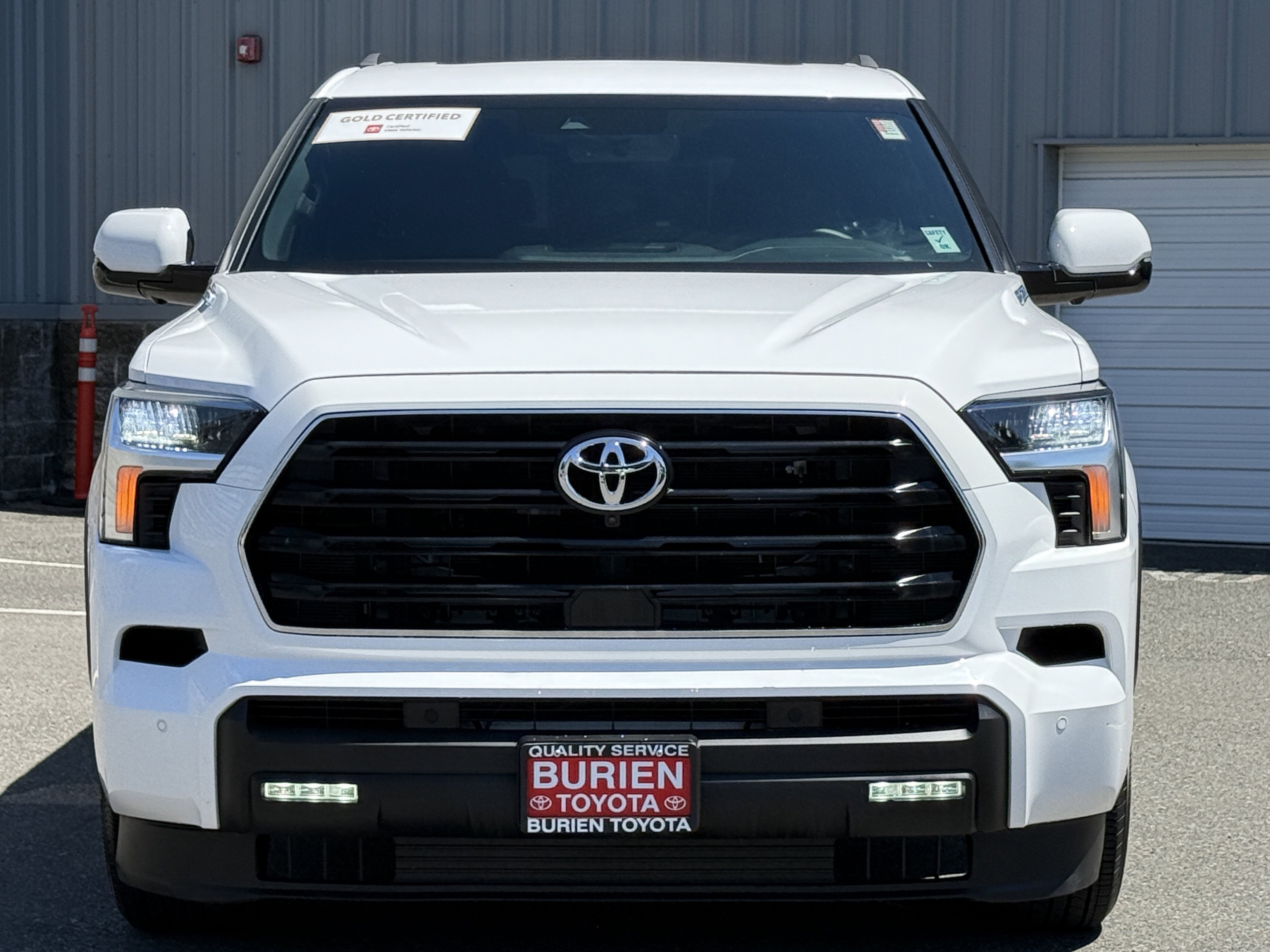 2025 Toyota Sequoia SR5