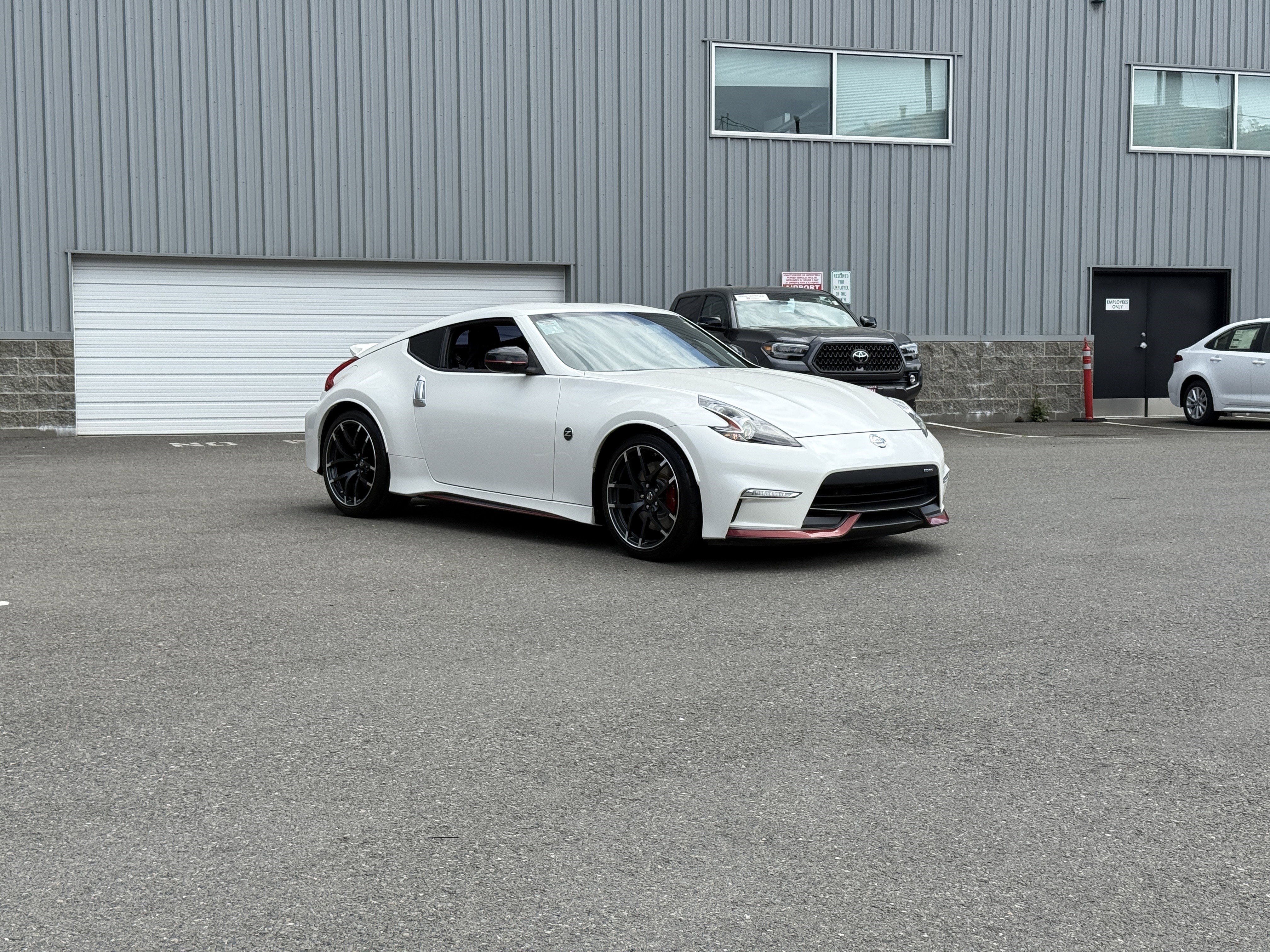 2017 Nissan 370Z NISMO