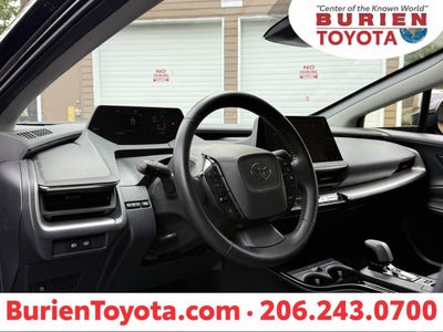 2025 Toyota Prius LE