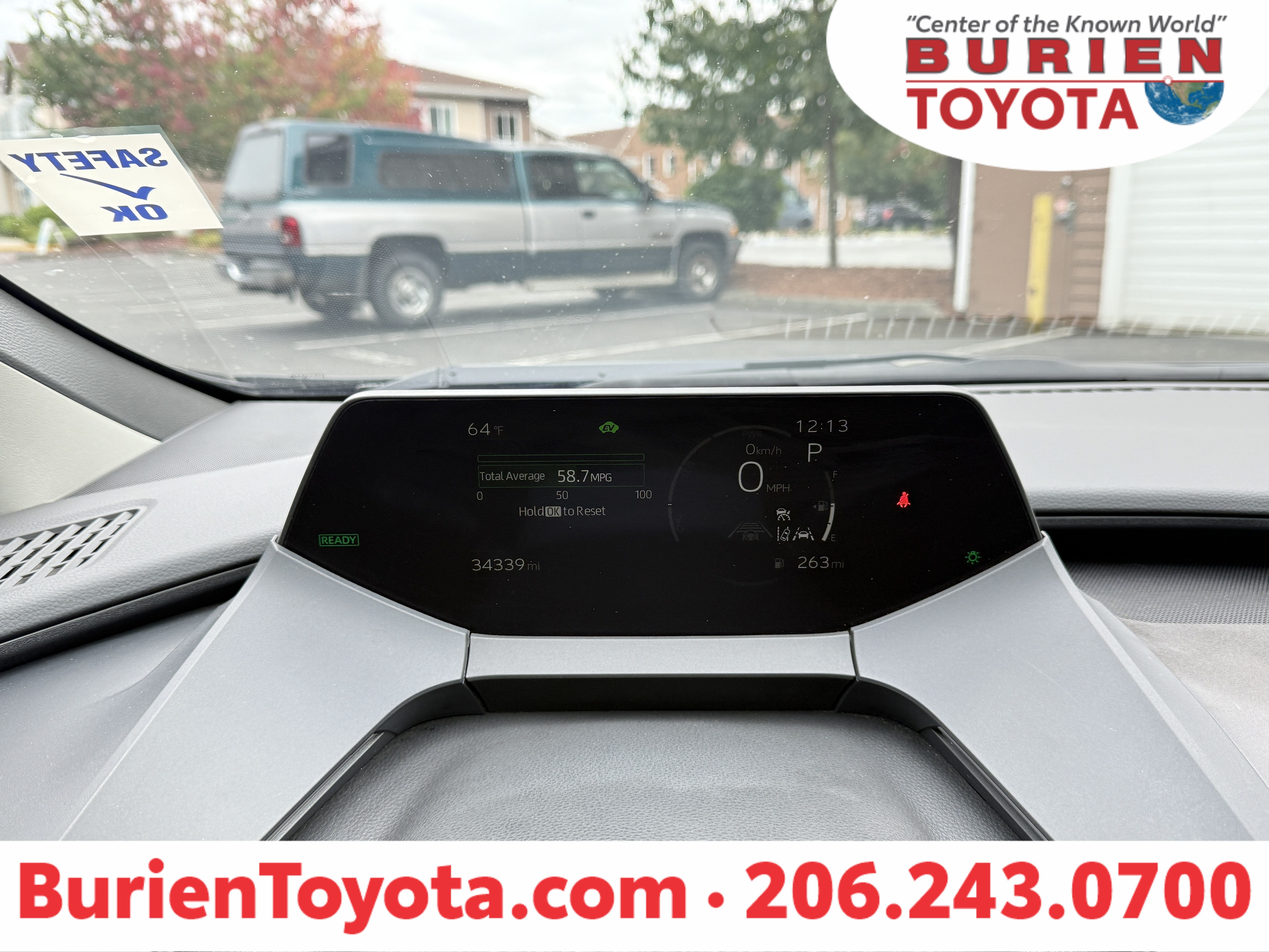 2025 Toyota Prius LE