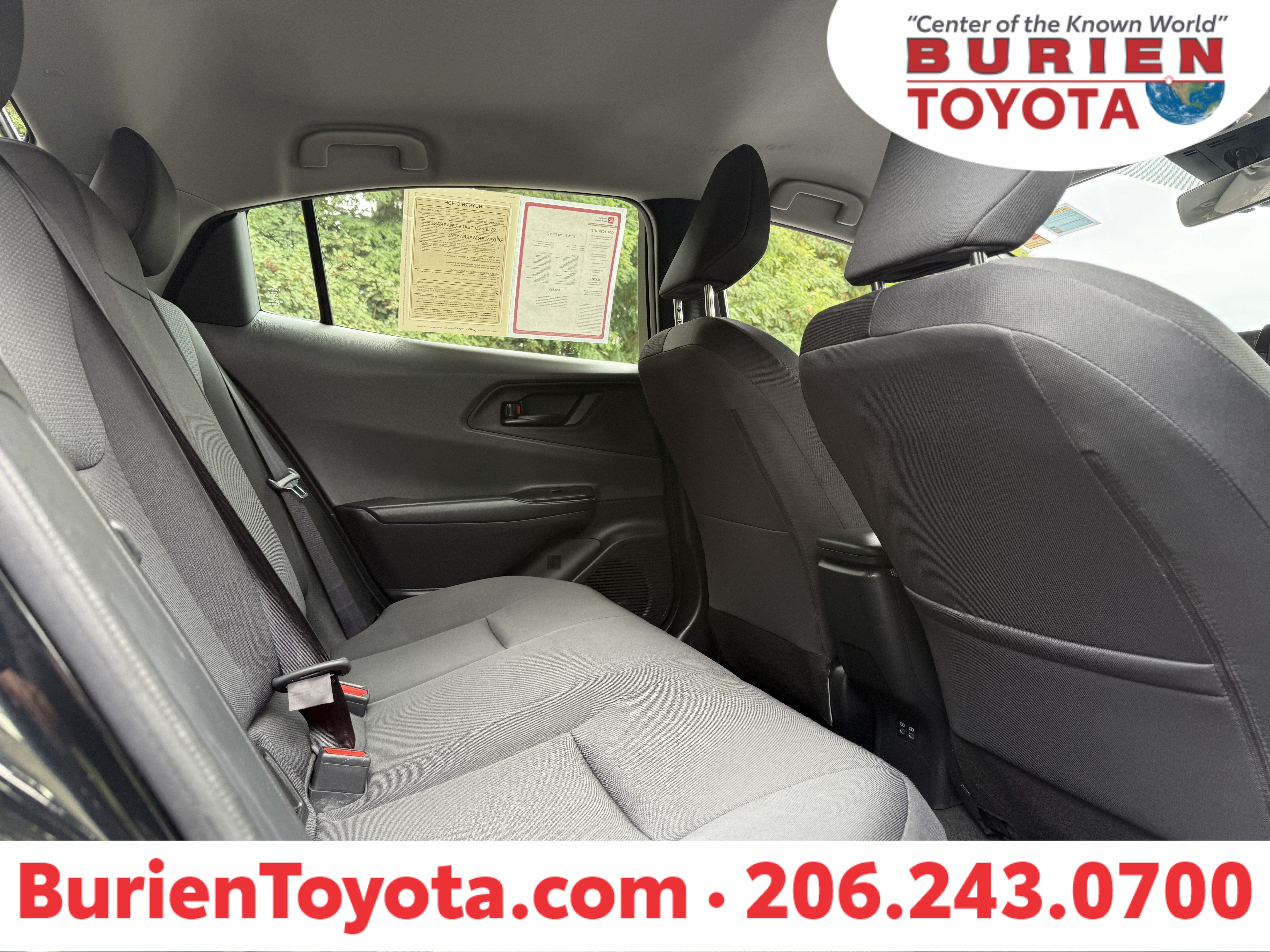 2025 Toyota Prius LE