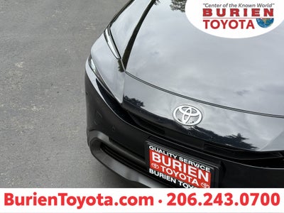 2025 Toyota Prius LE