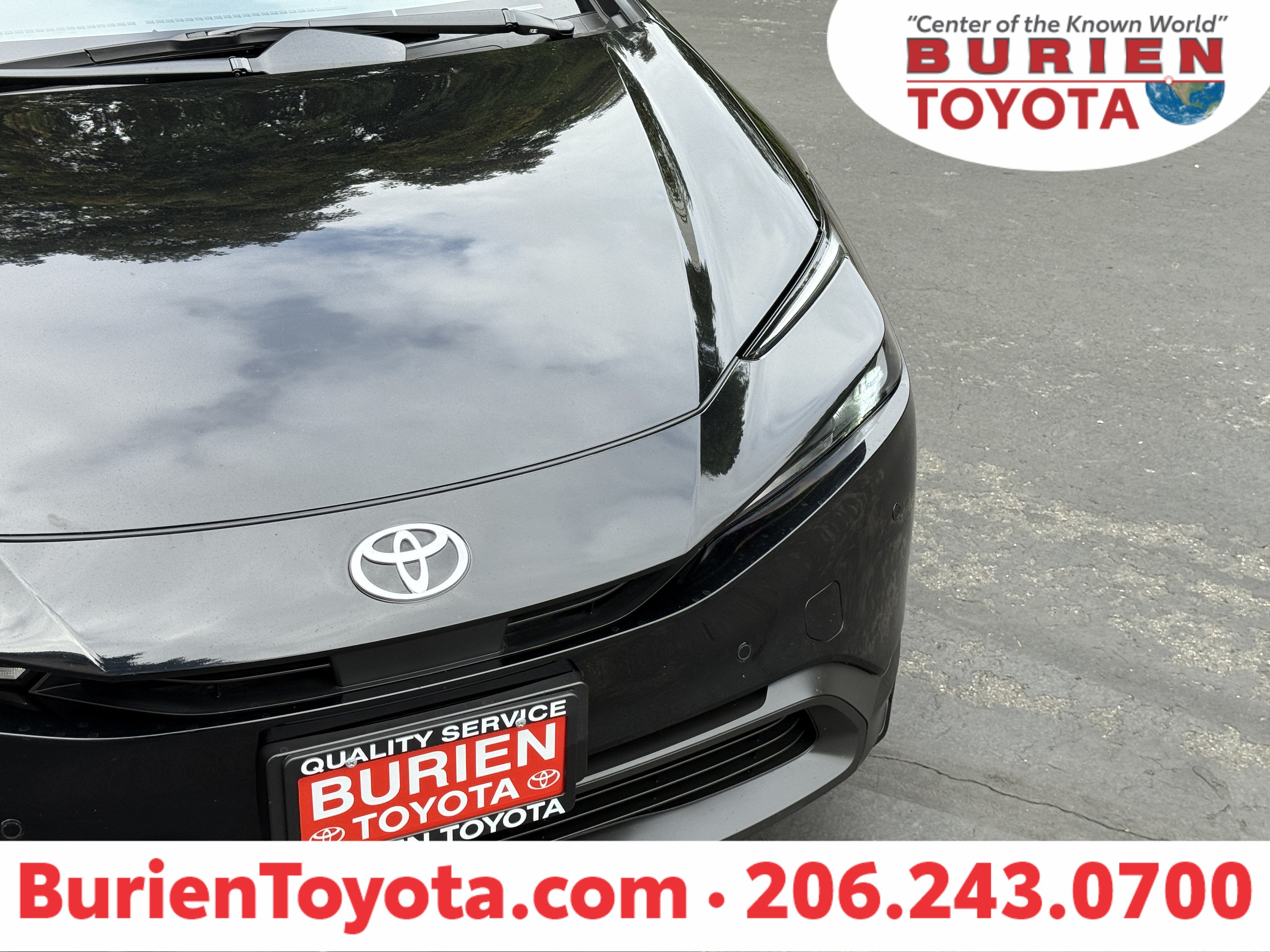 2025 Toyota Prius LE