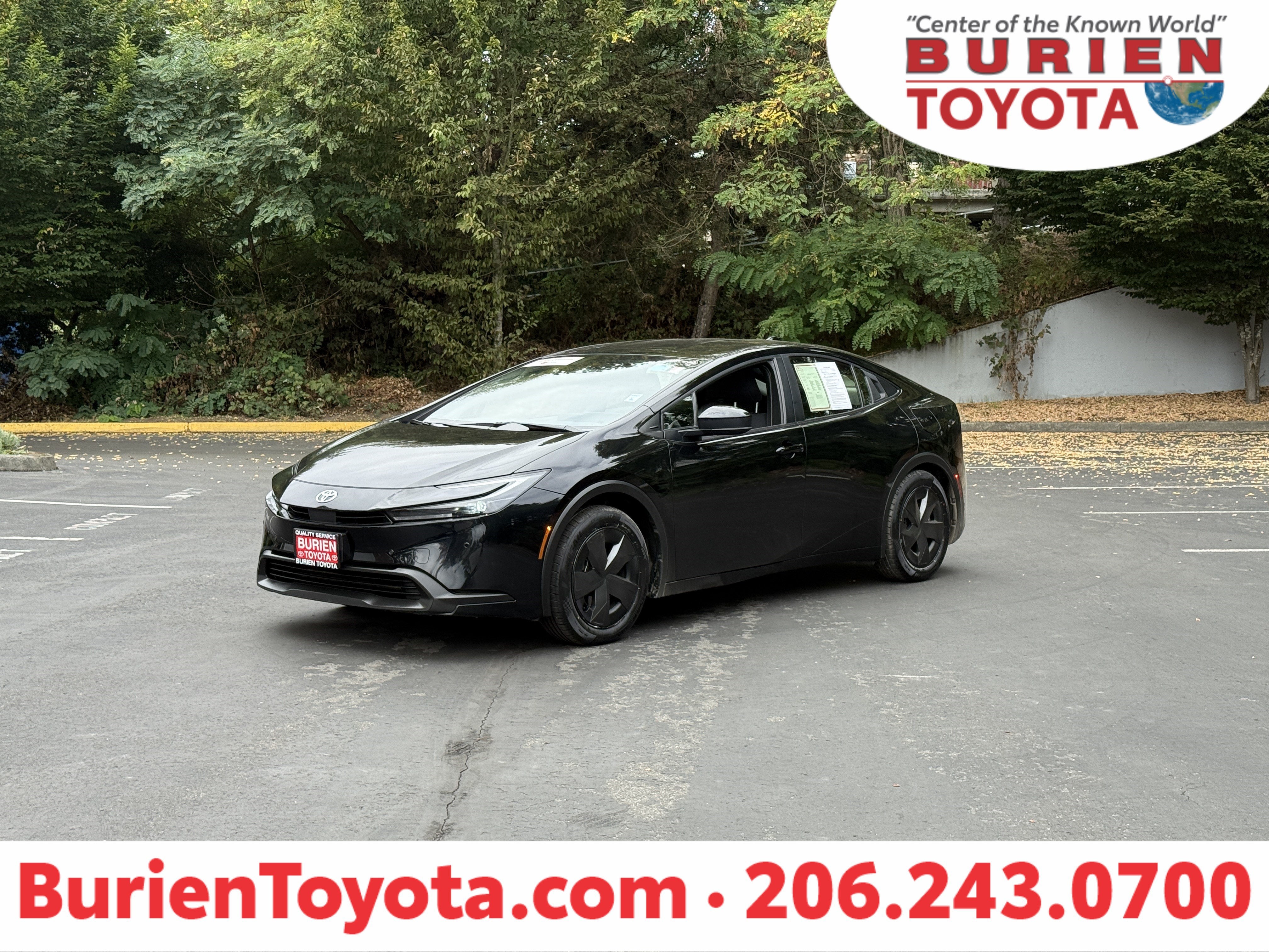 2025 Toyota Prius LE
