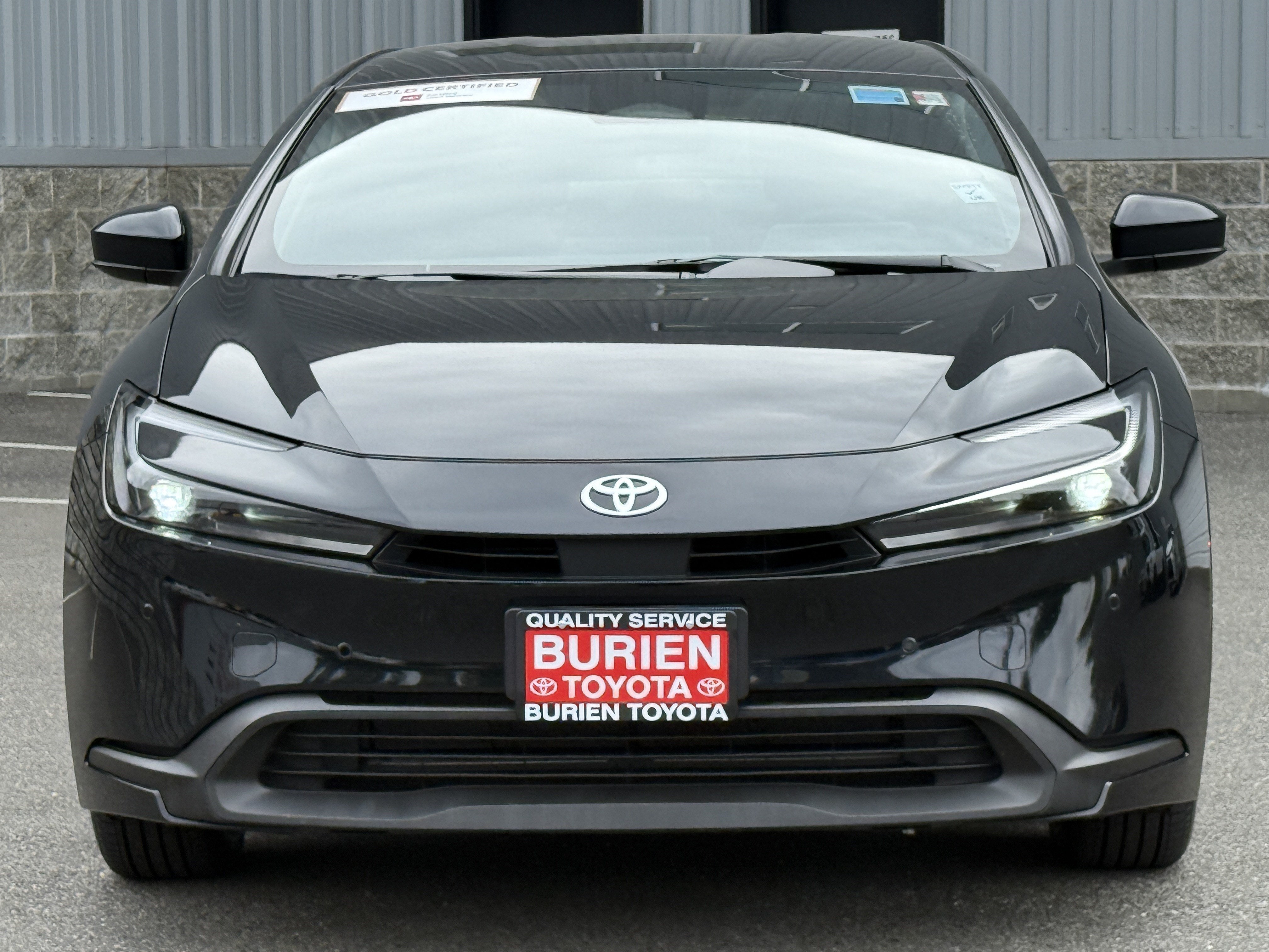 2025 Toyota Prius LE