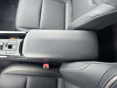 2025 Toyota Prius XLE