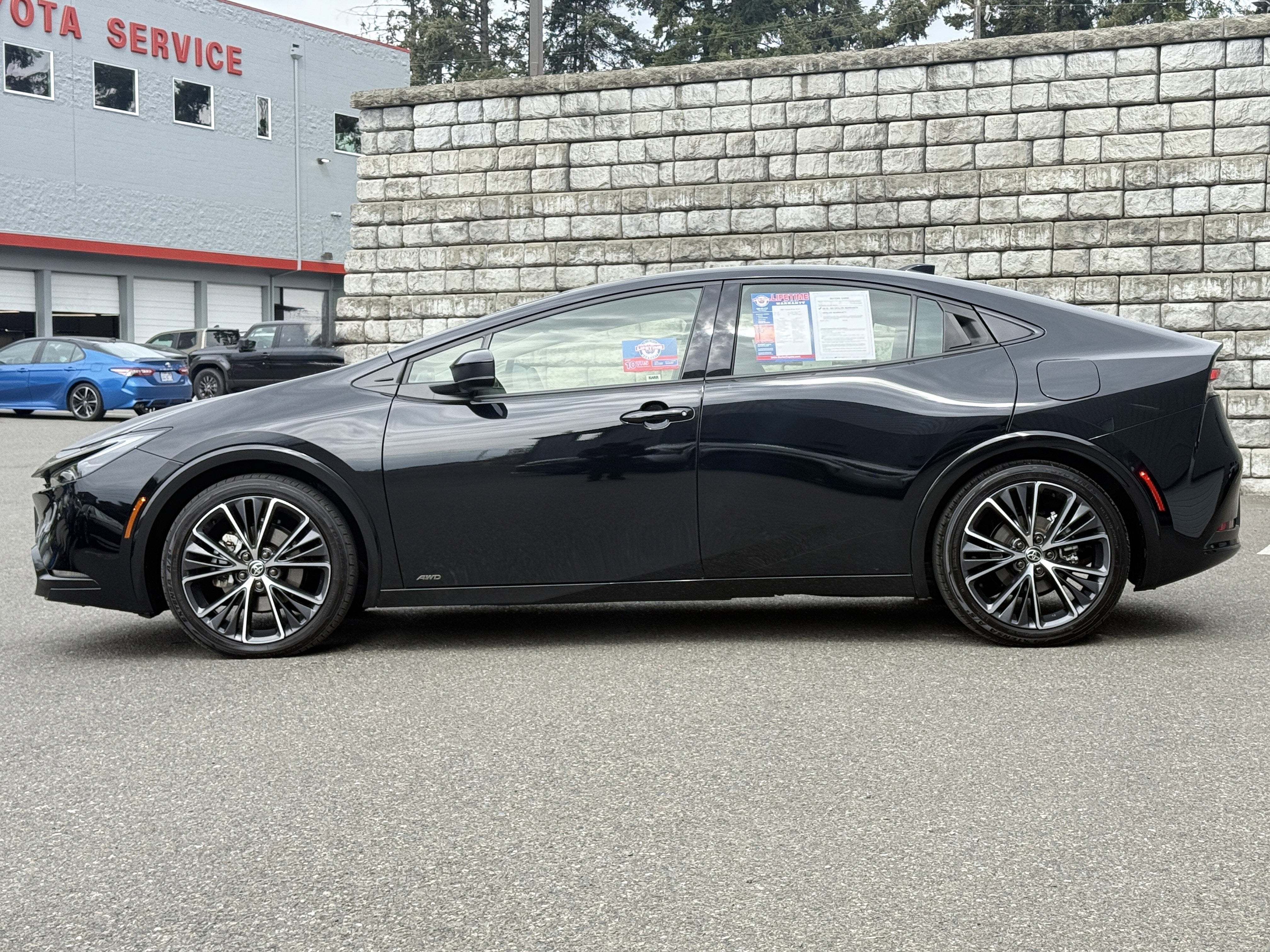 2025 Toyota Prius XLE