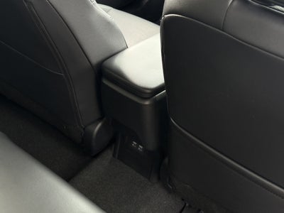 2025 Toyota Prius XLE