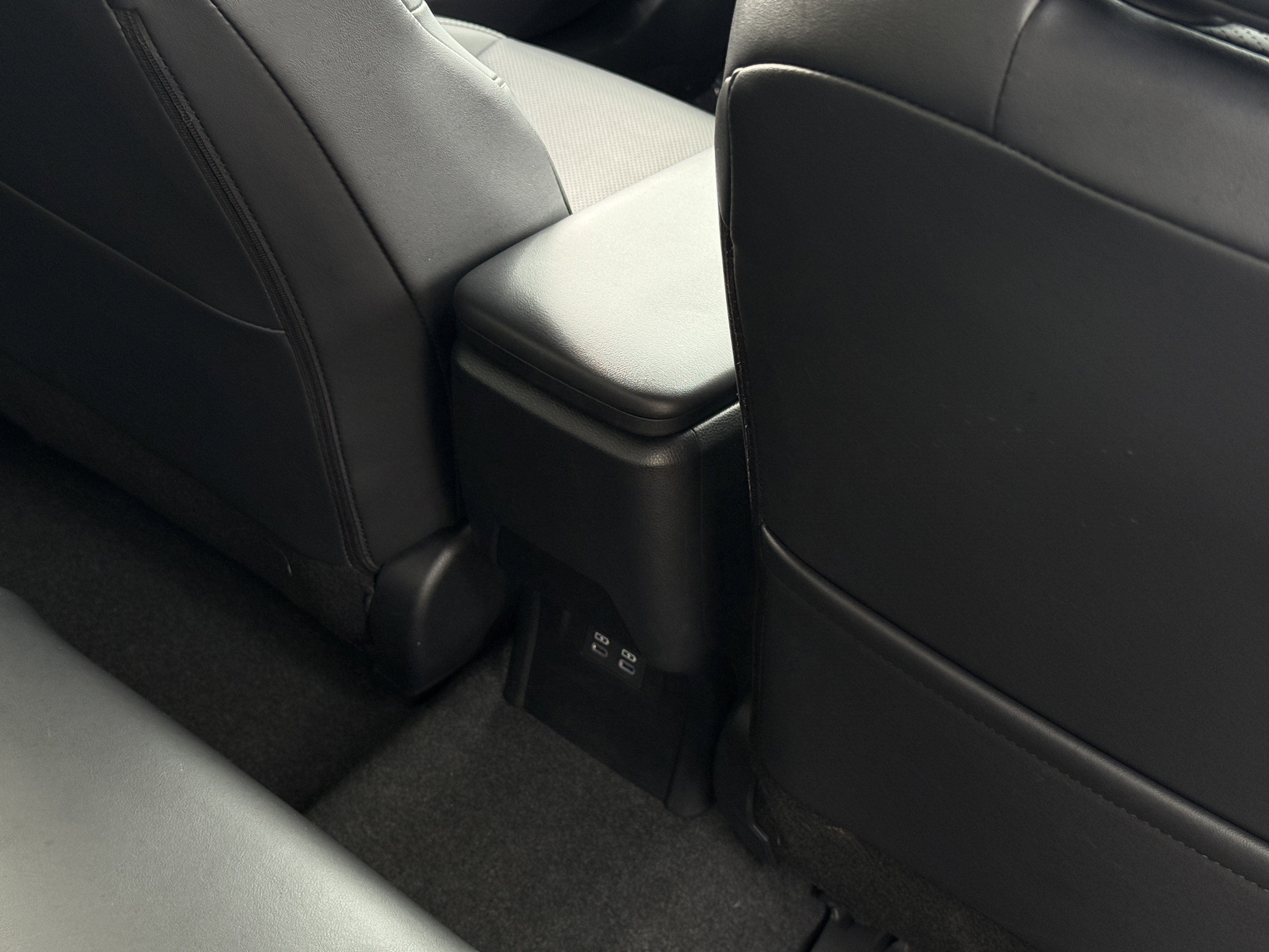 2025 Toyota Prius XLE