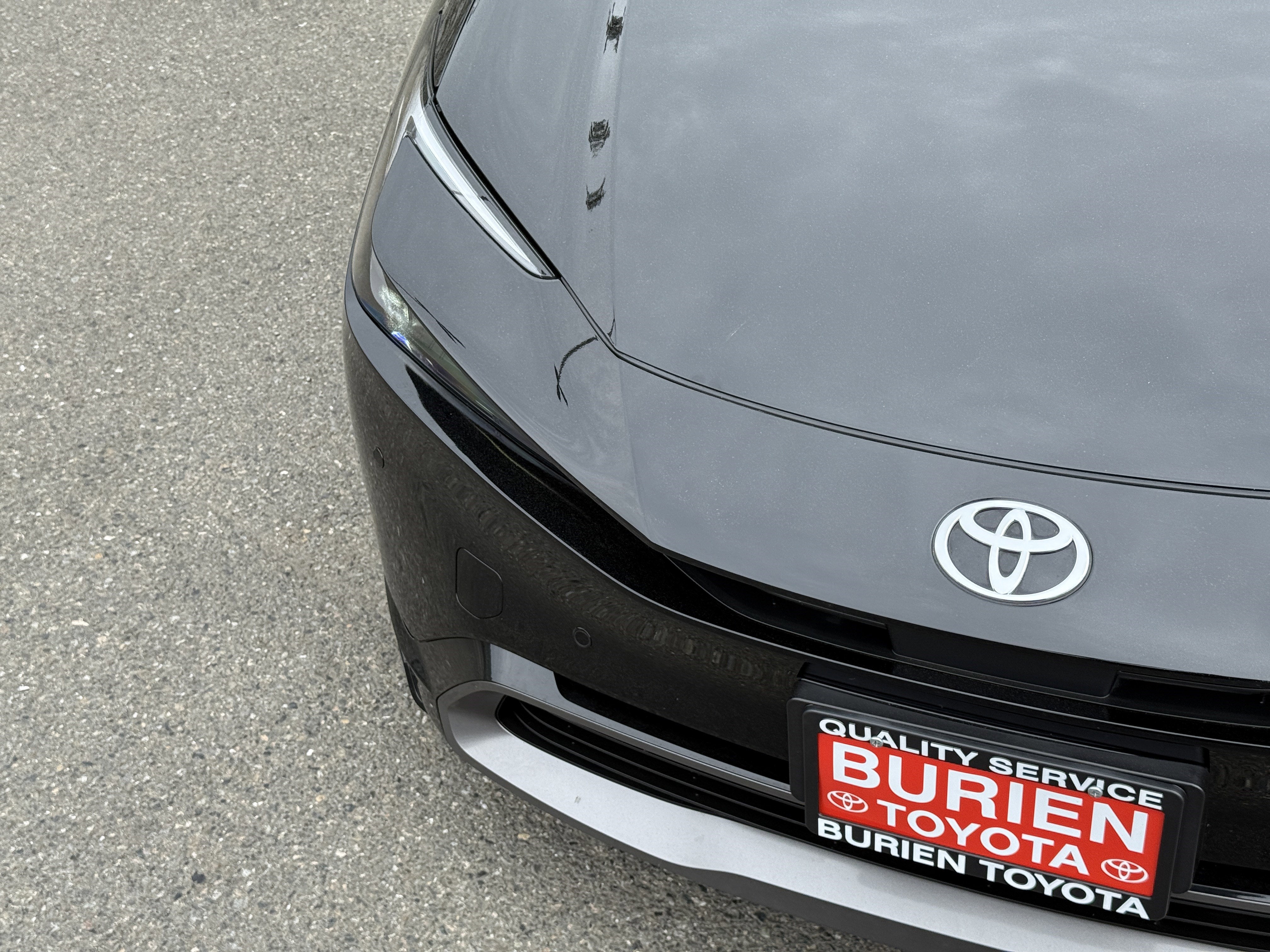 2025 Toyota Prius XLE