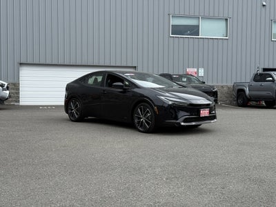 2025 Toyota Prius XLE