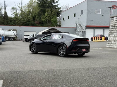 2025 Toyota Prius XLE