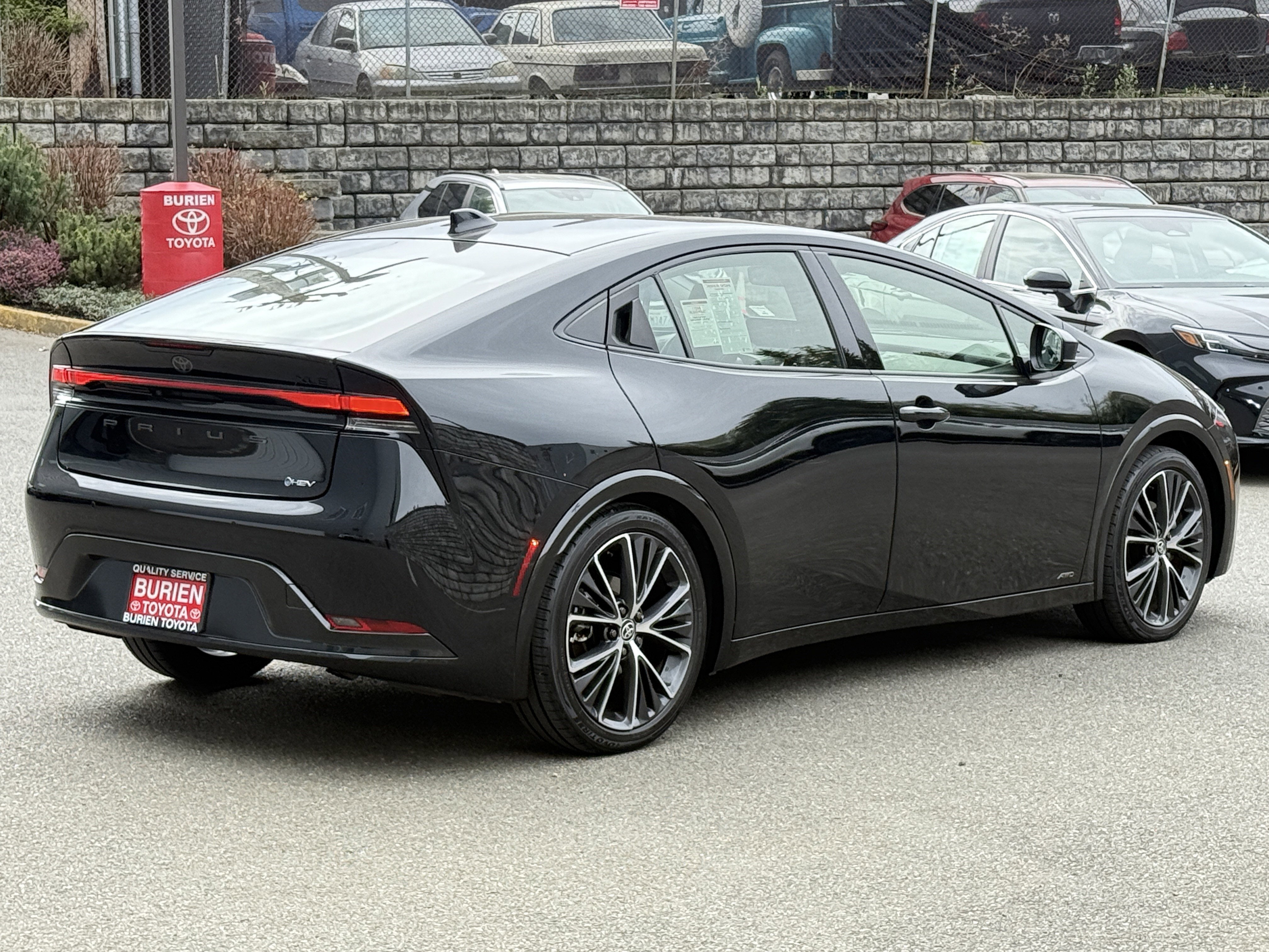 2025 Toyota Prius XLE