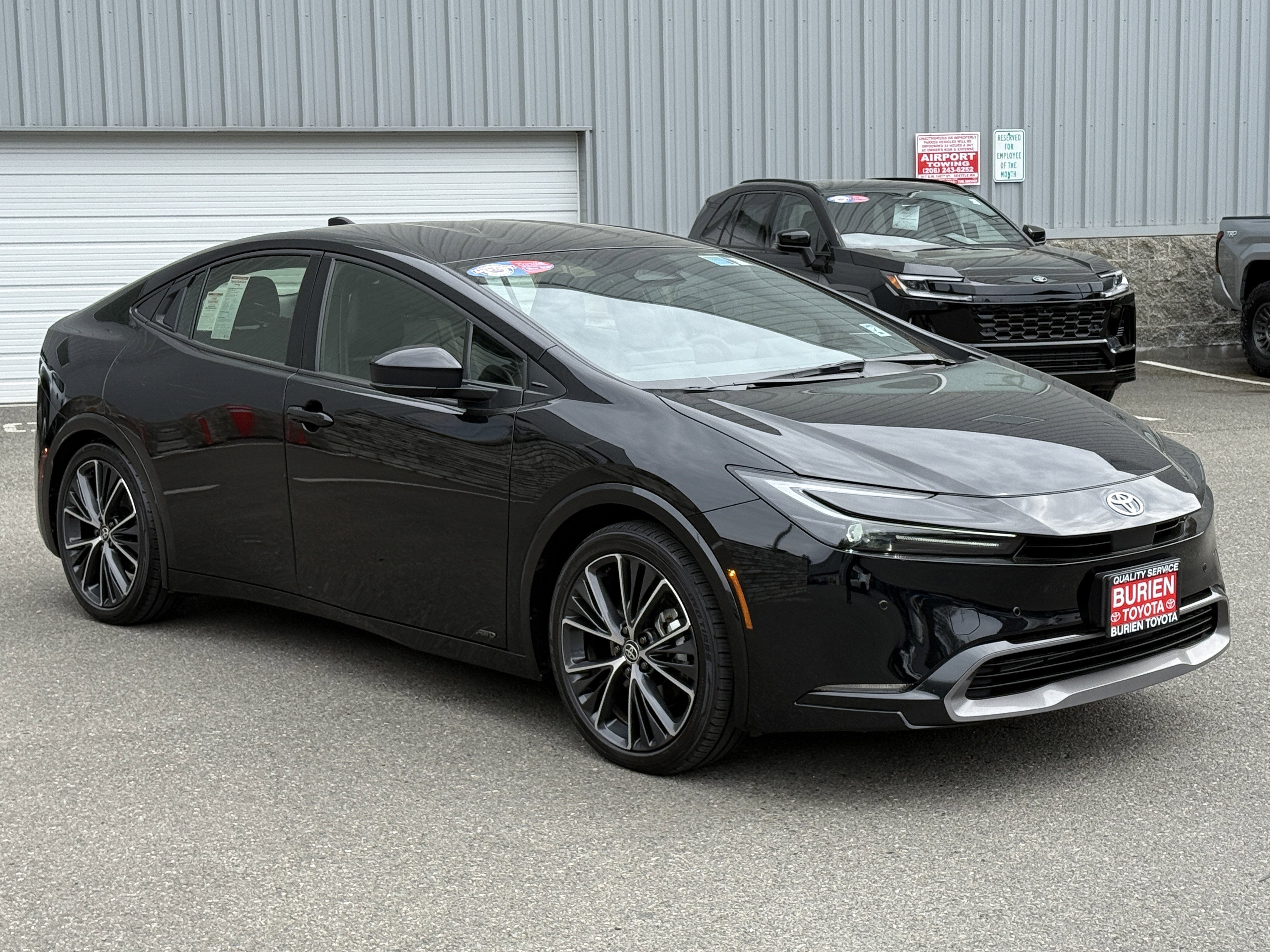 2025 Toyota Prius XLE