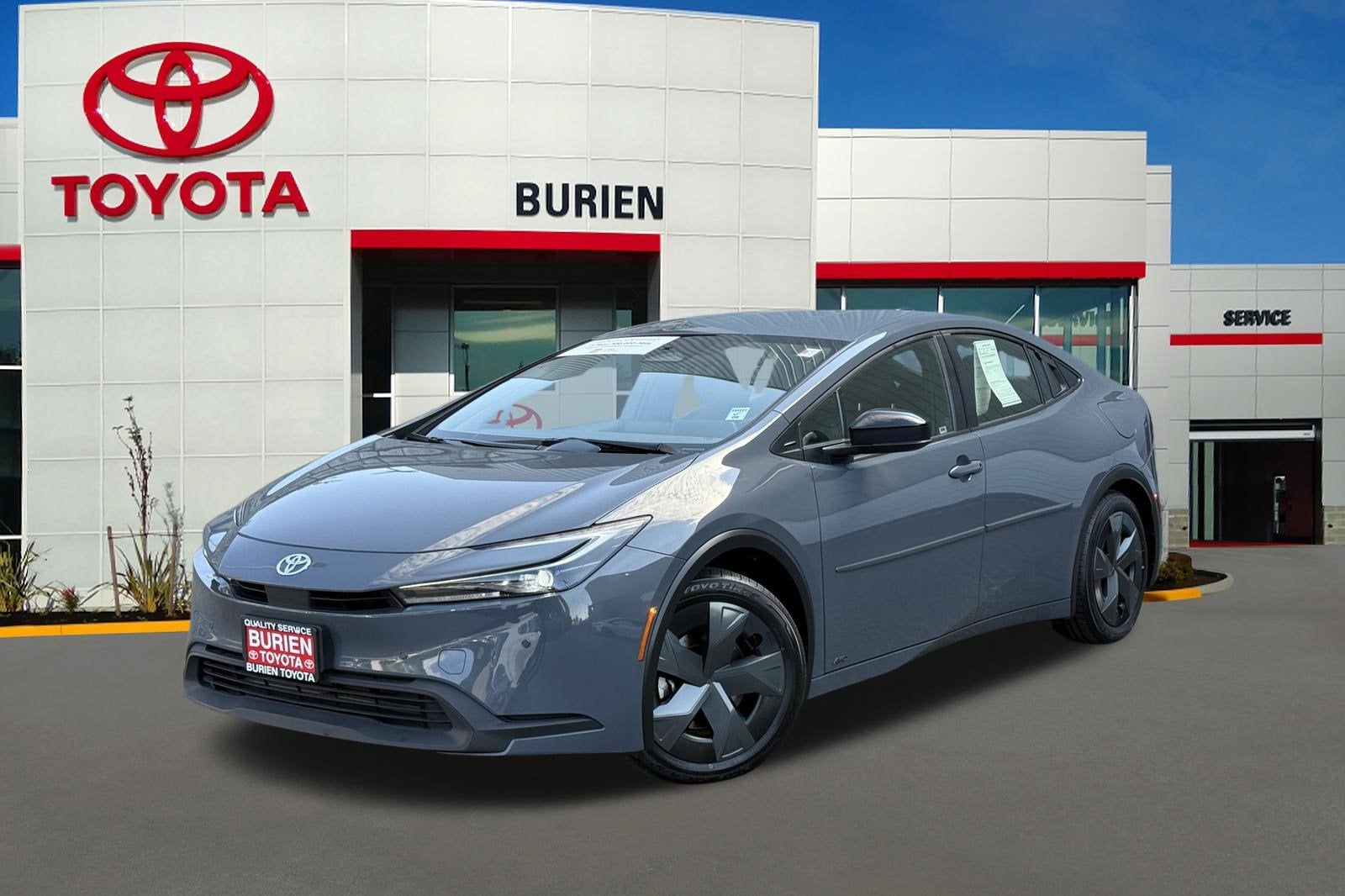 2023 Toyota Prius LE