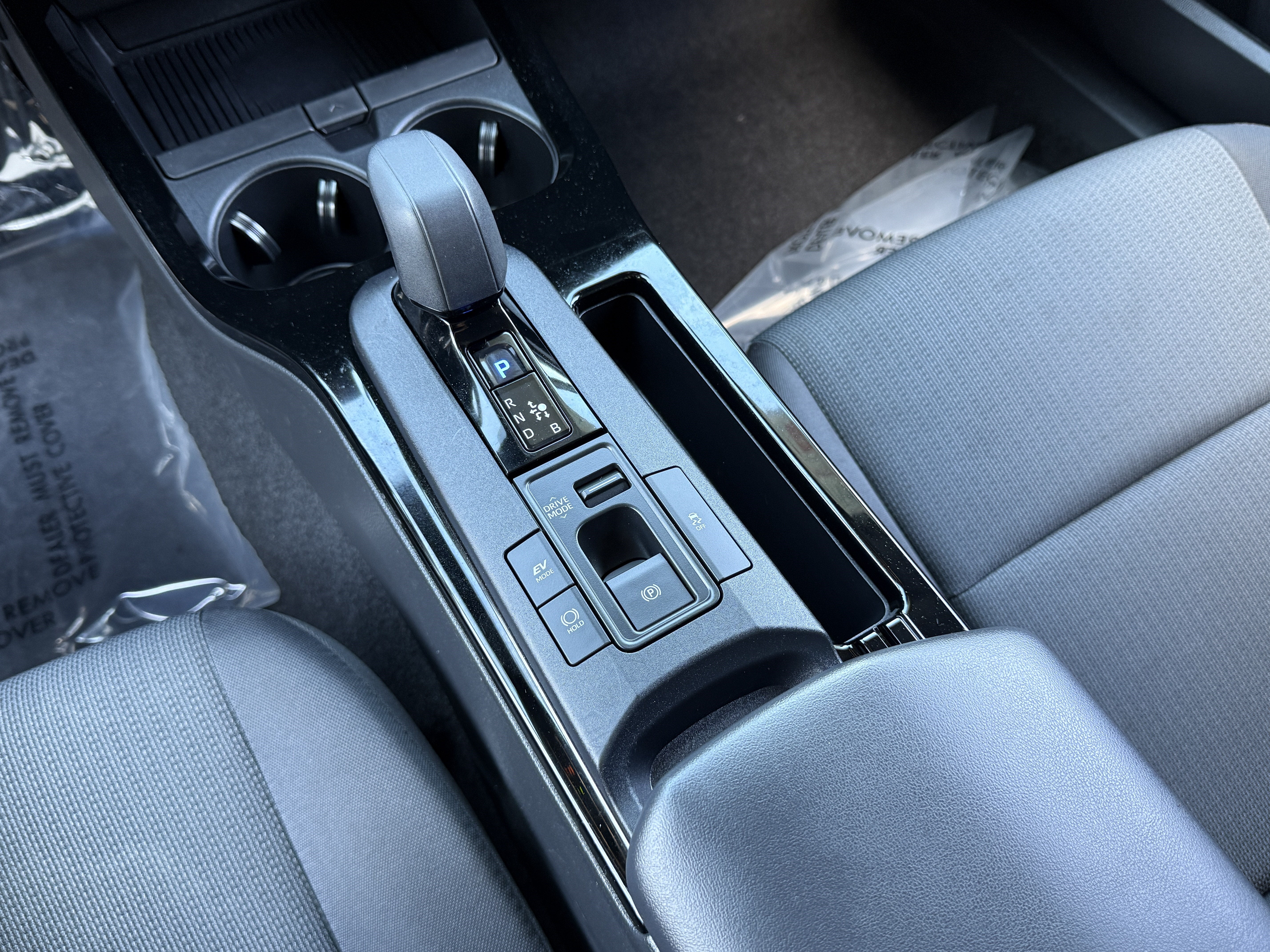 2023 Toyota Prius LE