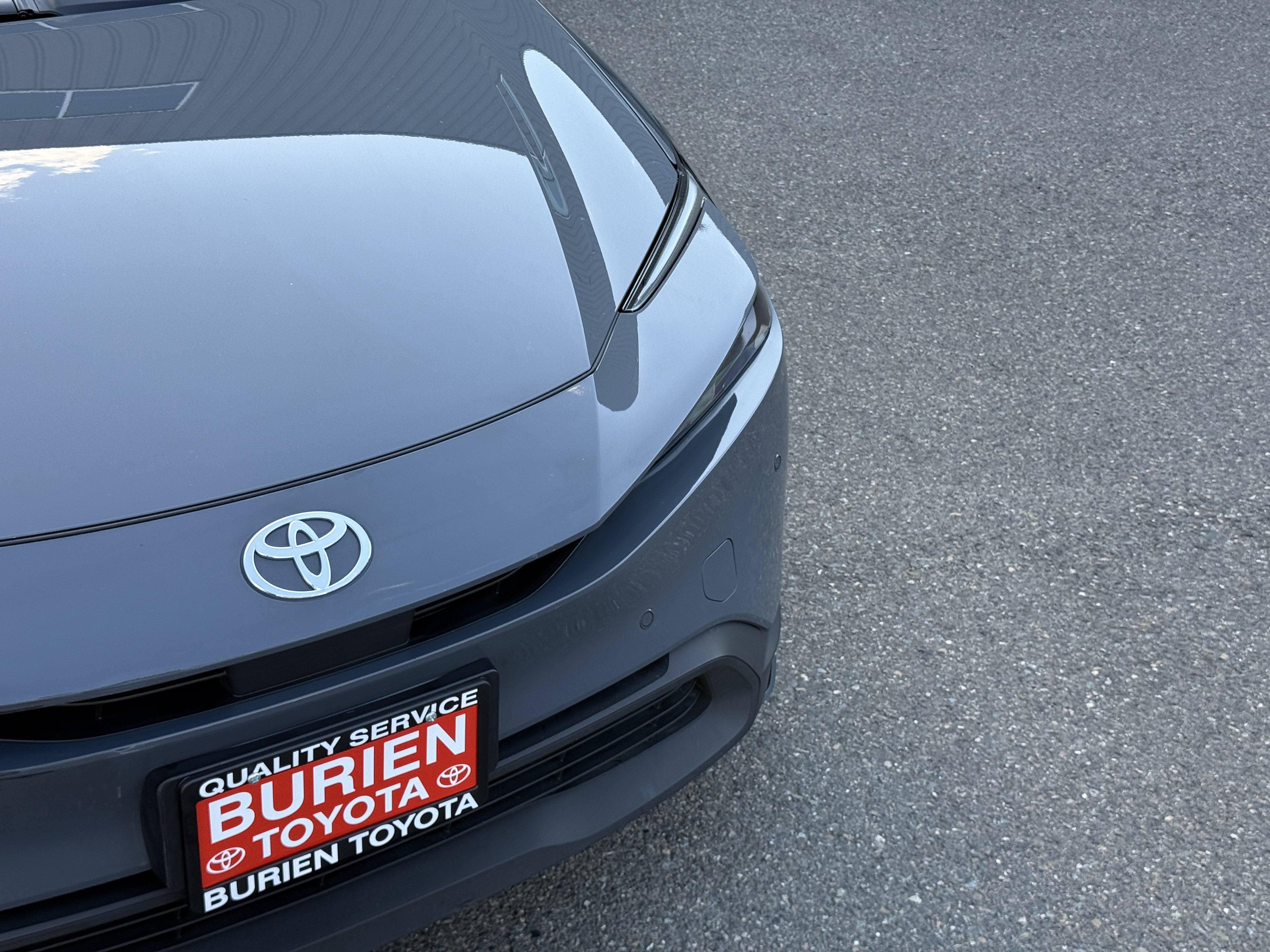 2023 Toyota Prius LE